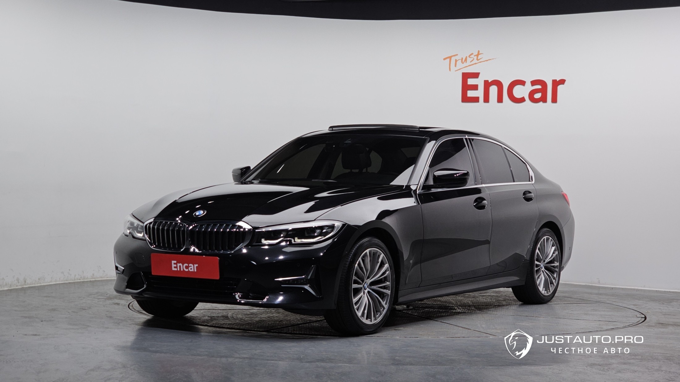 Автомобиль BMW 3-Series