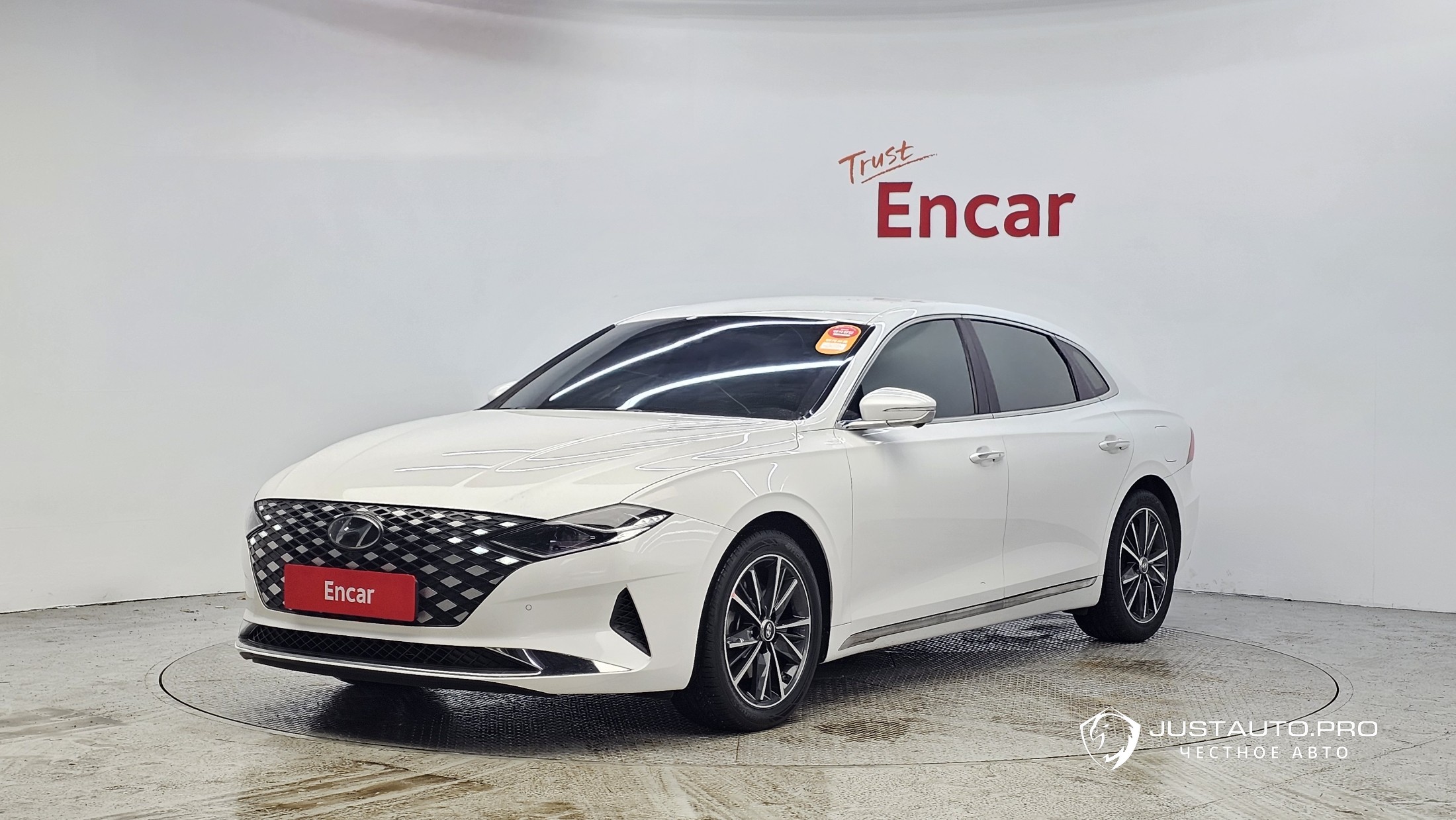 Автомобиль Hyundai Grandeur