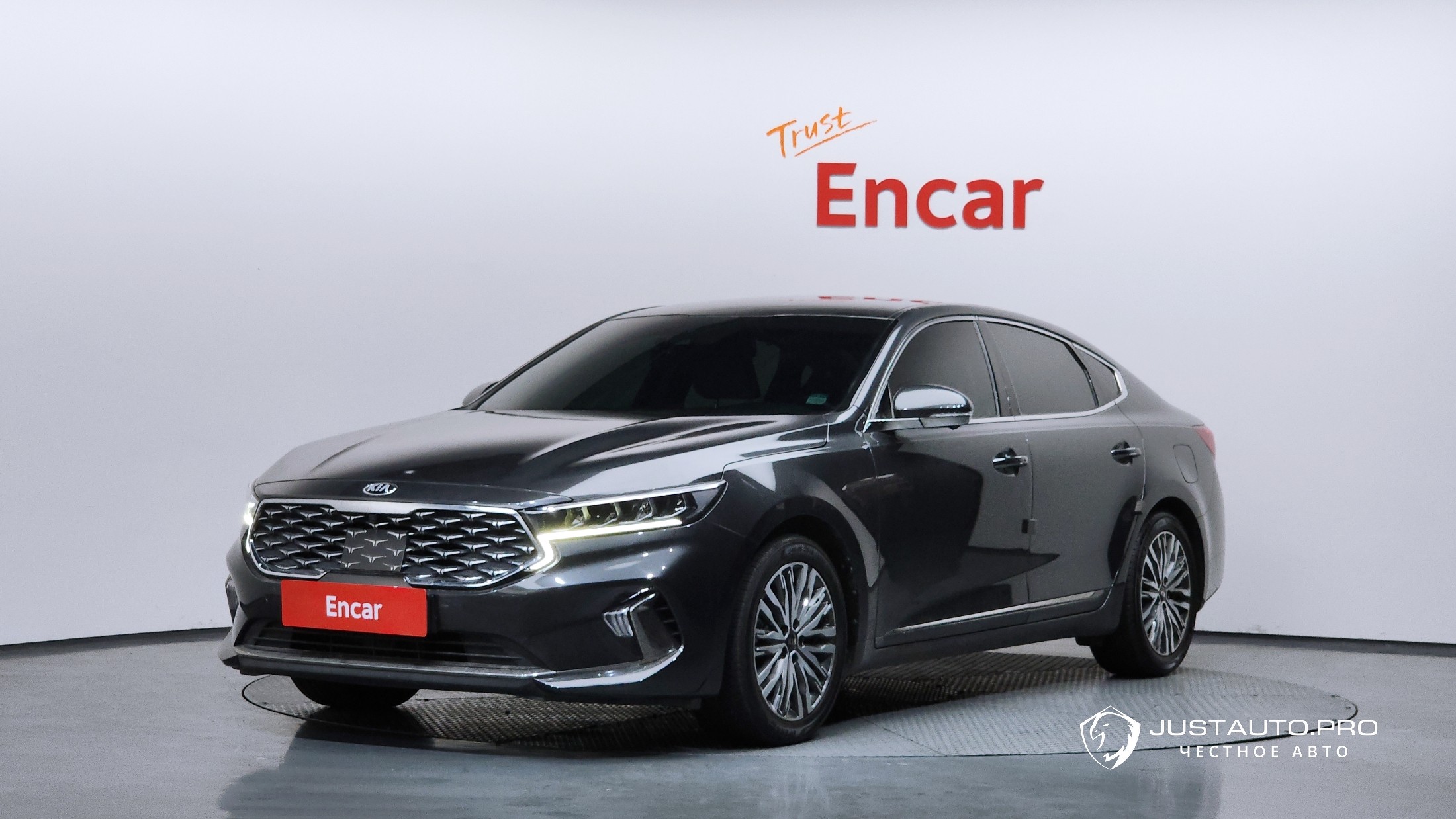 Автомобиль Kia K7