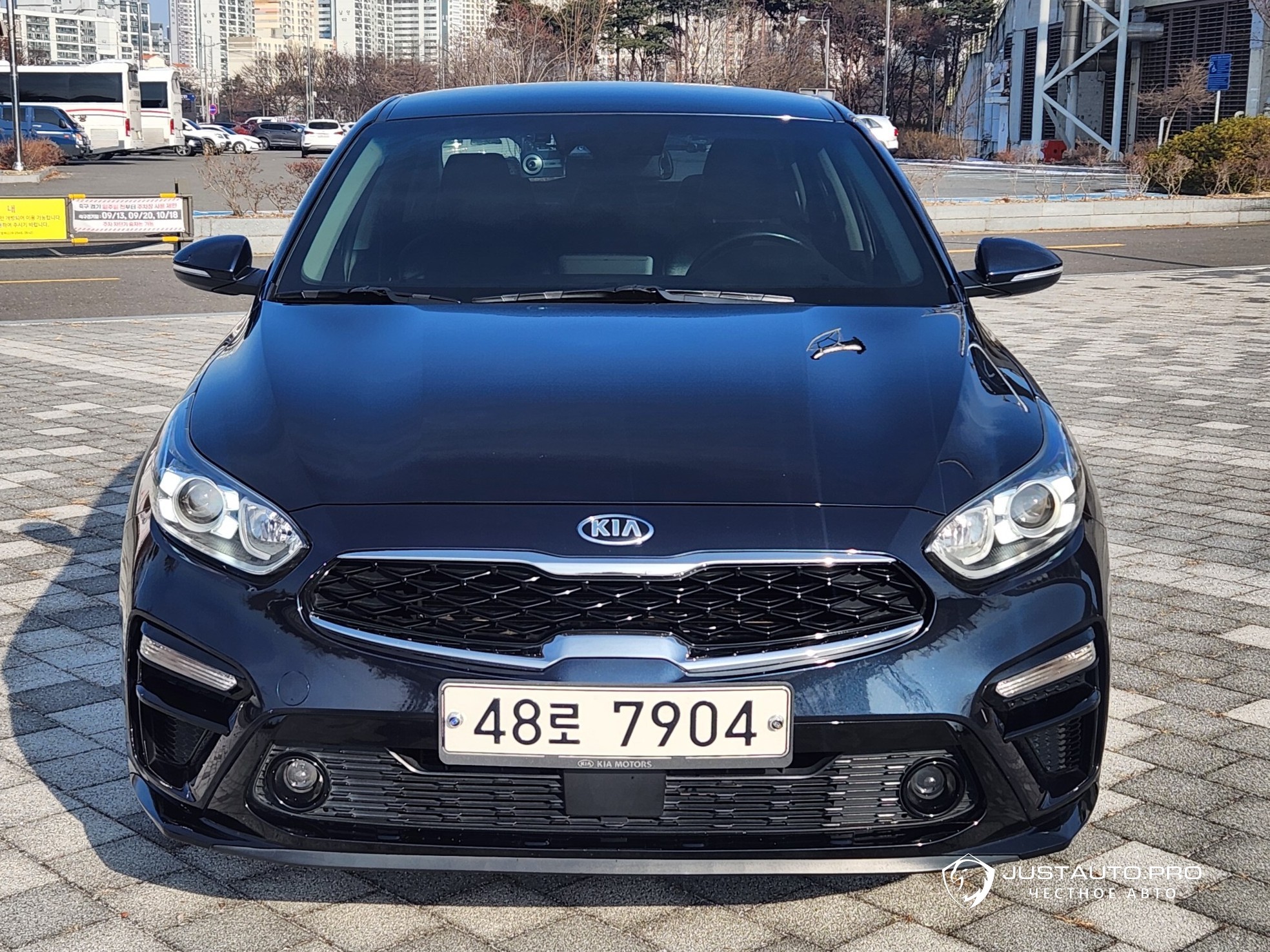 Автомобиль Kia K3