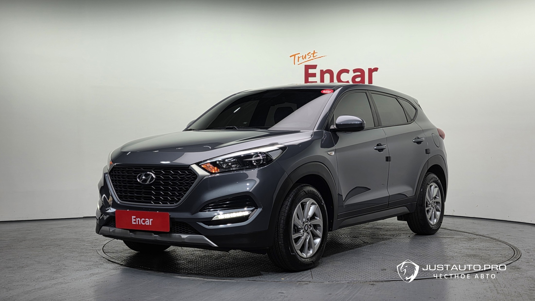 Автомобиль Hyundai Tucson