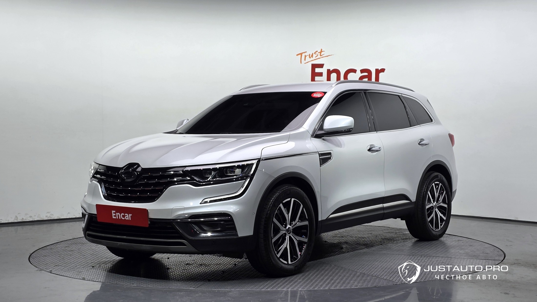 Автомобиль Renault-KoreaSamsung QM6