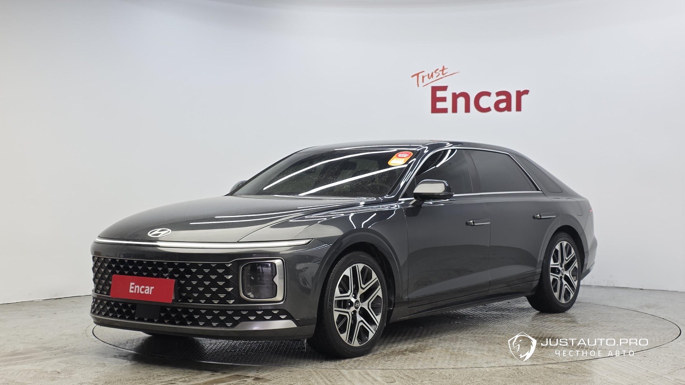 Автомобиль Hyundai Grandeur