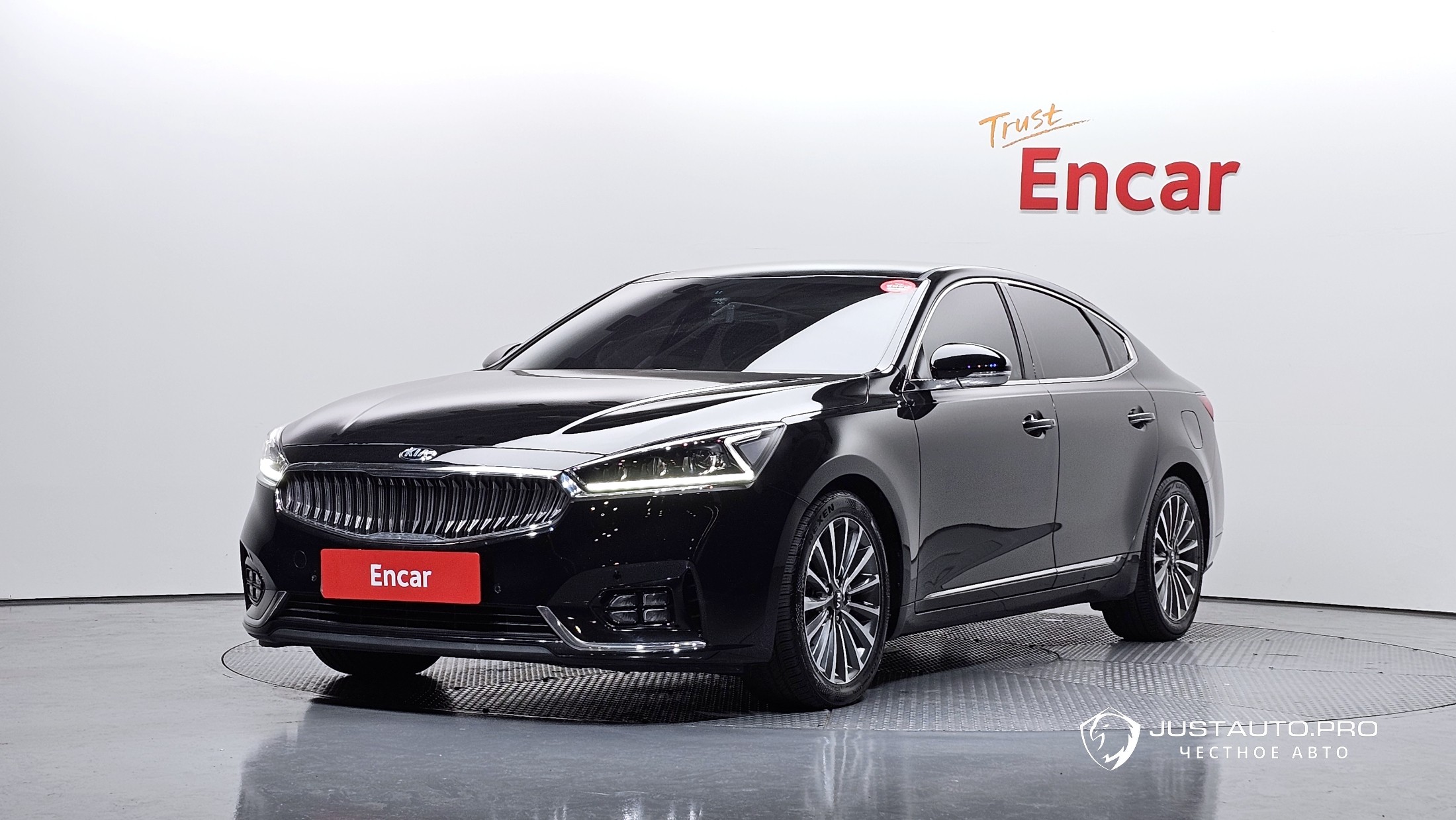 Автомобиль Kia K7