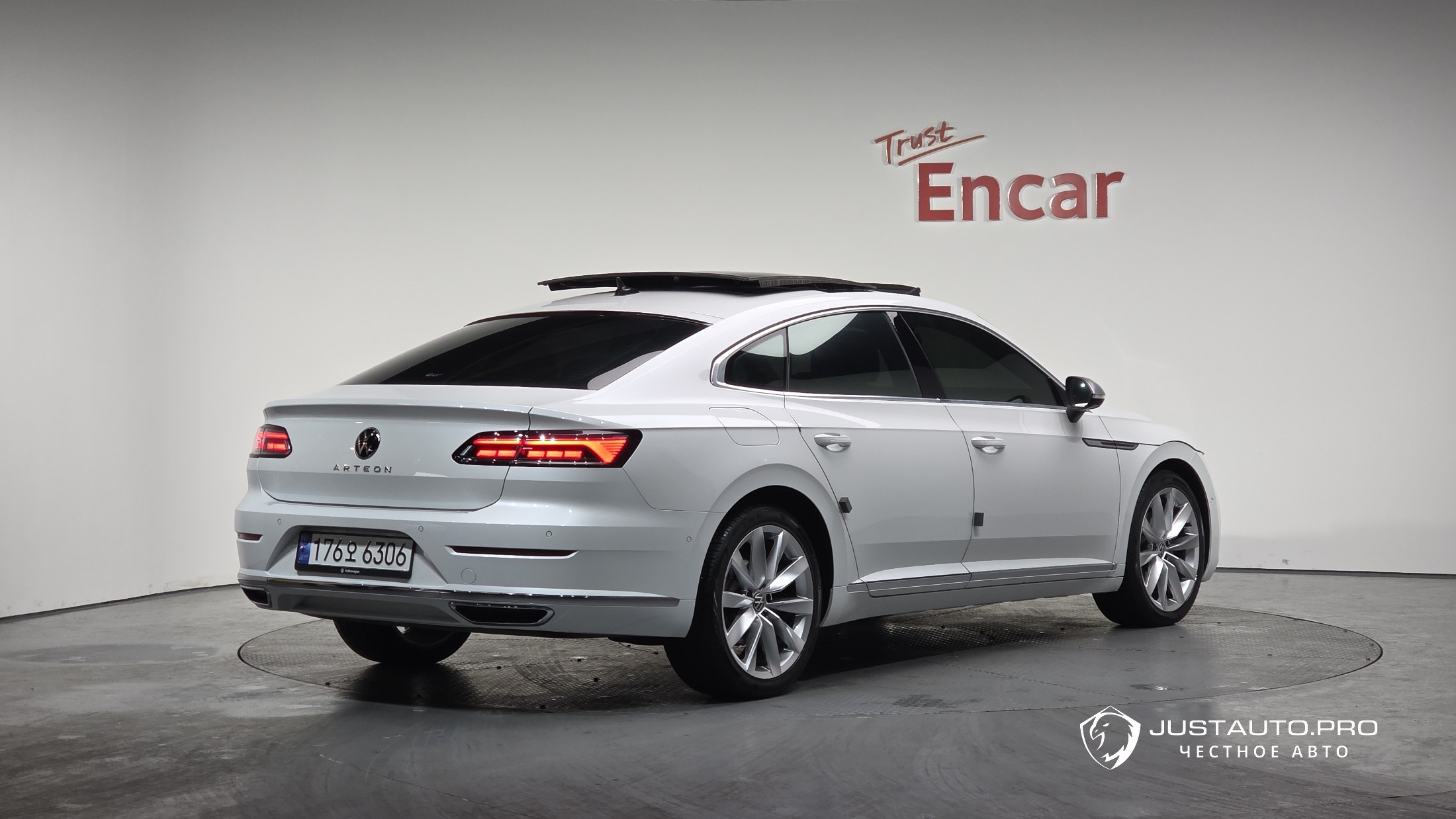 Автомобиль Volkswagen Arteon