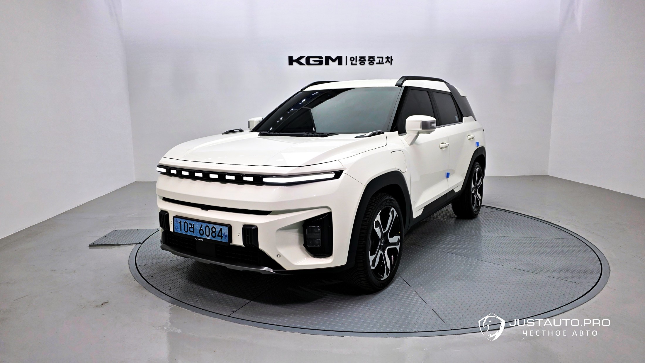 Автомобиль KG_Mobility_Ssangyong Torres