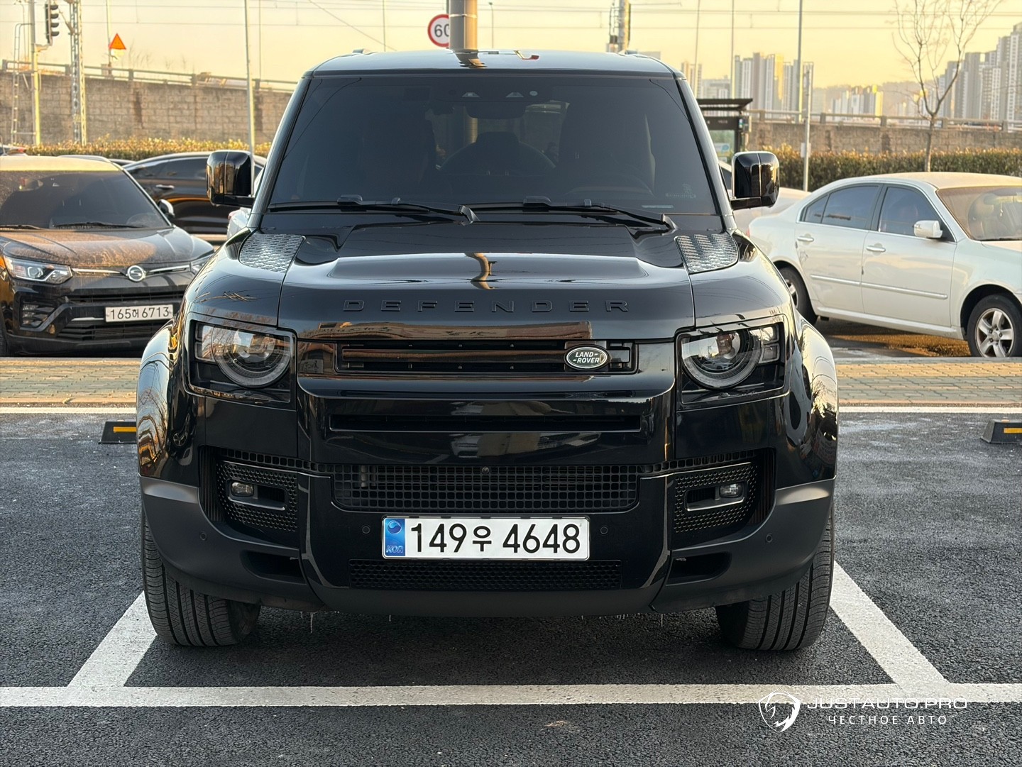 Автомобиль Land Rover Defender