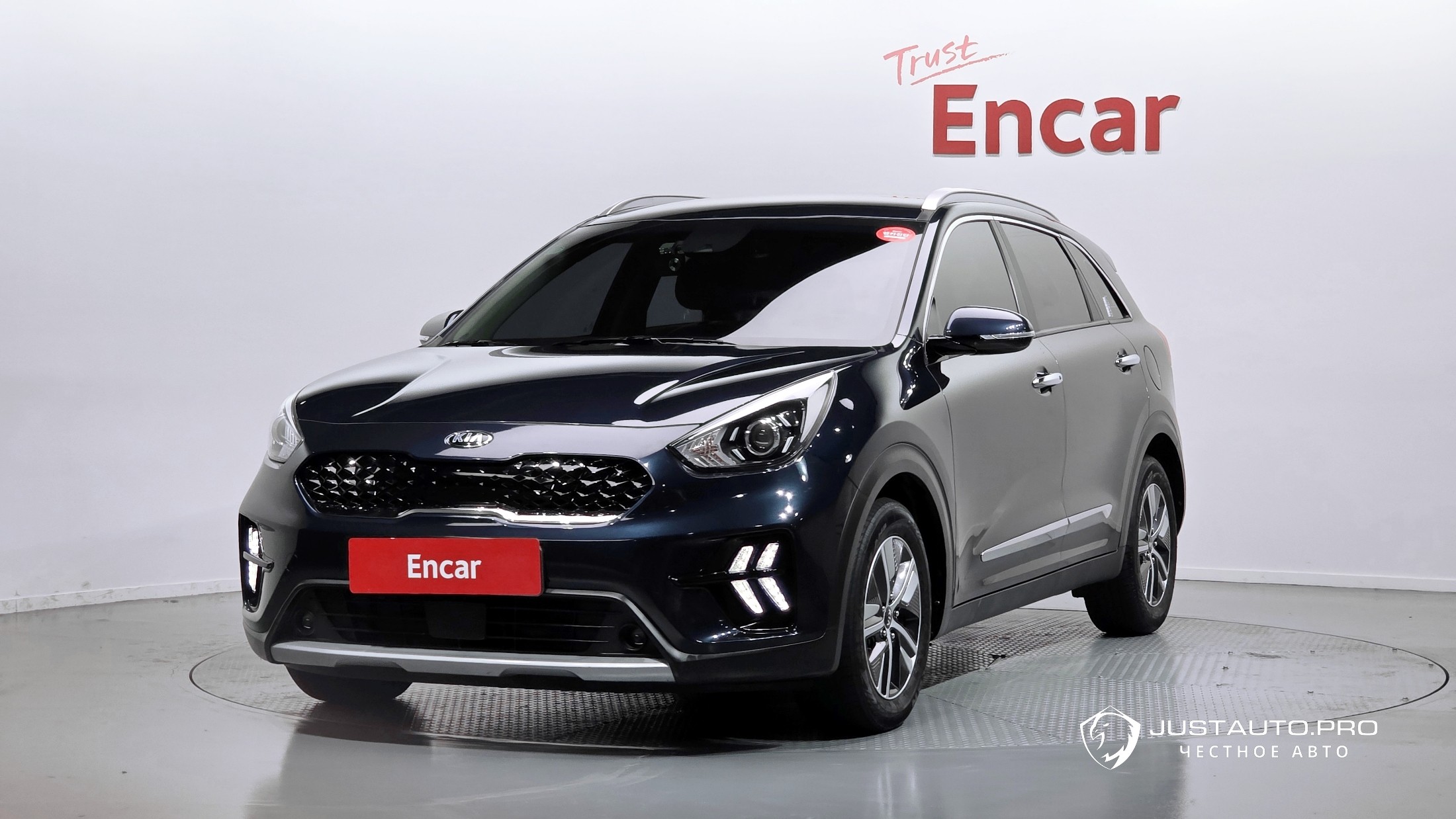 Автомобиль Kia Niro