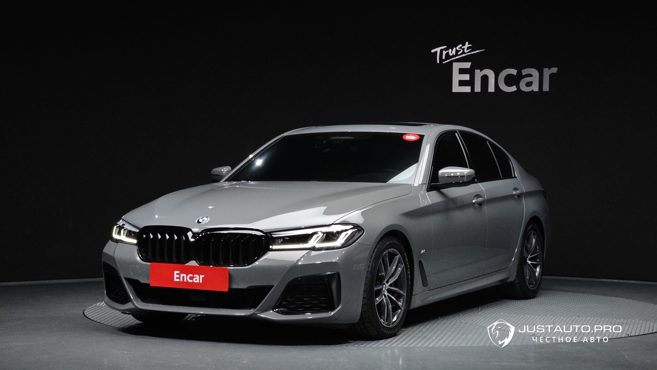 Автомобиль BMW 5-Series