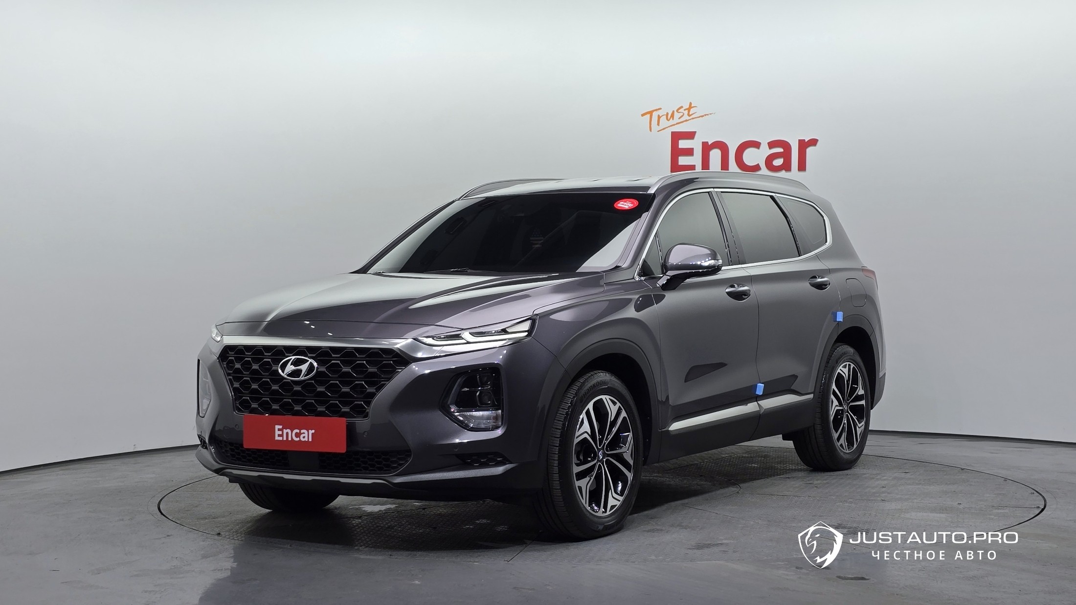 Автомобиль Hyundai Santafe