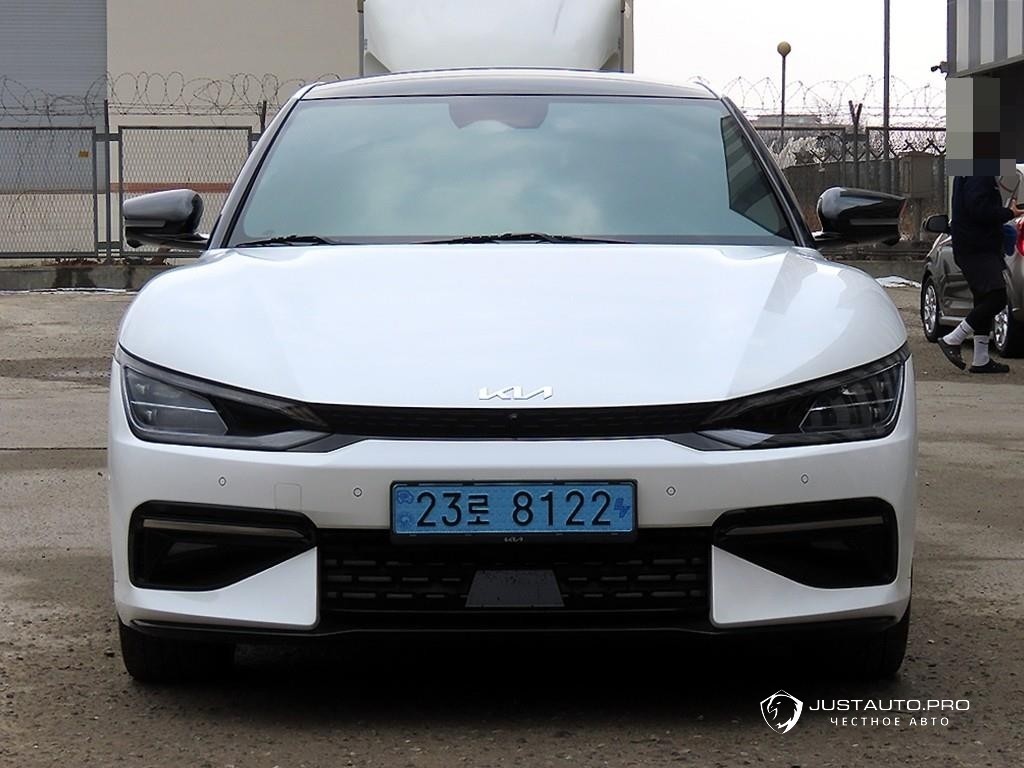 Автомобиль Kia EV6