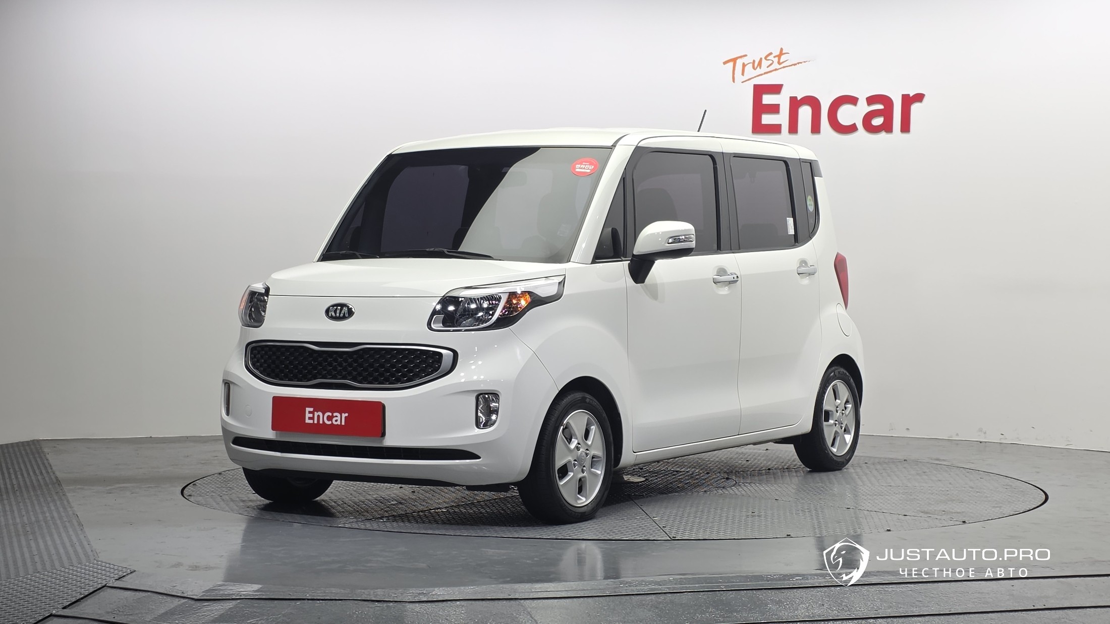 Автомобиль Kia RAY