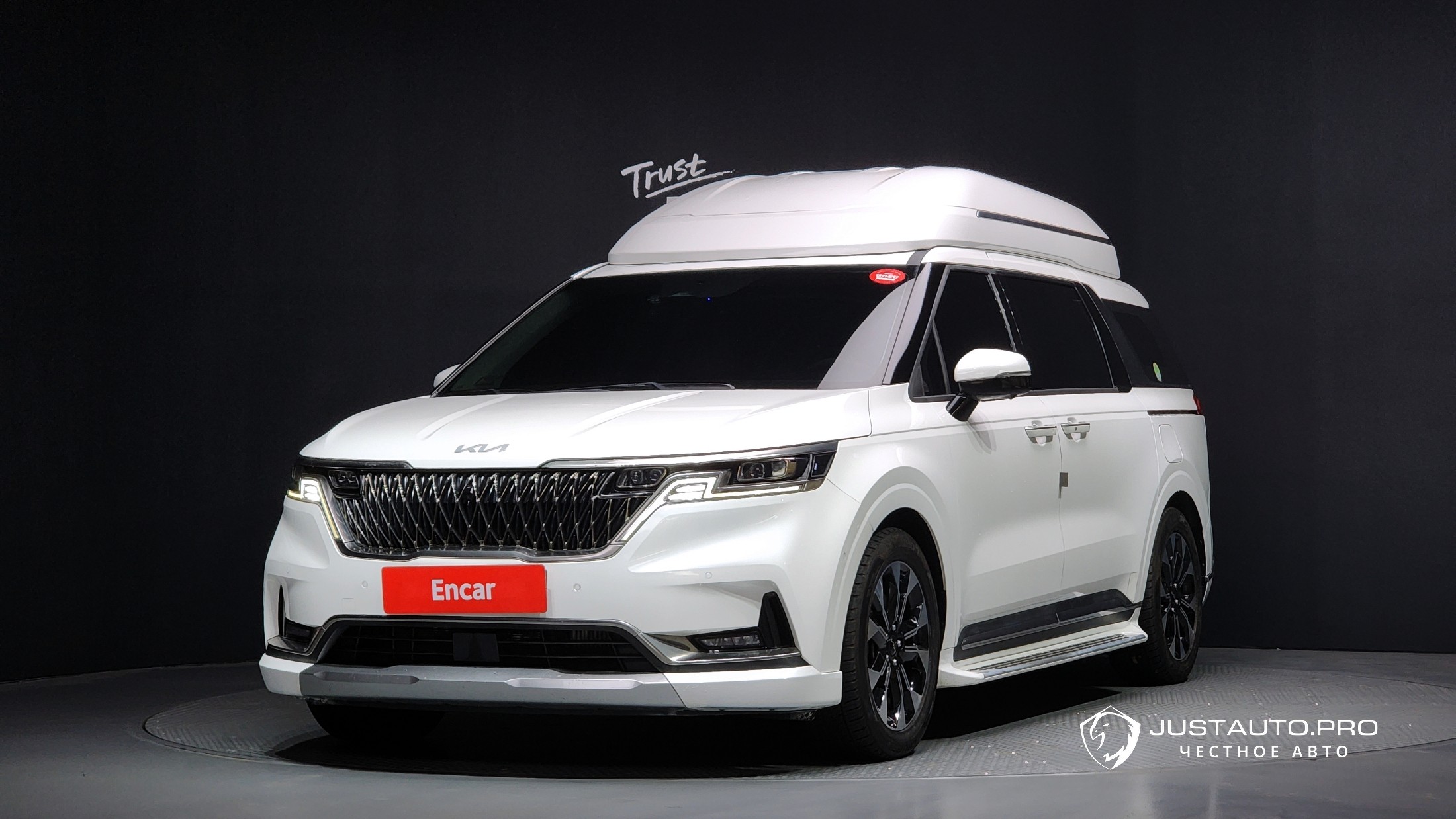 Автомобиль Kia Canival