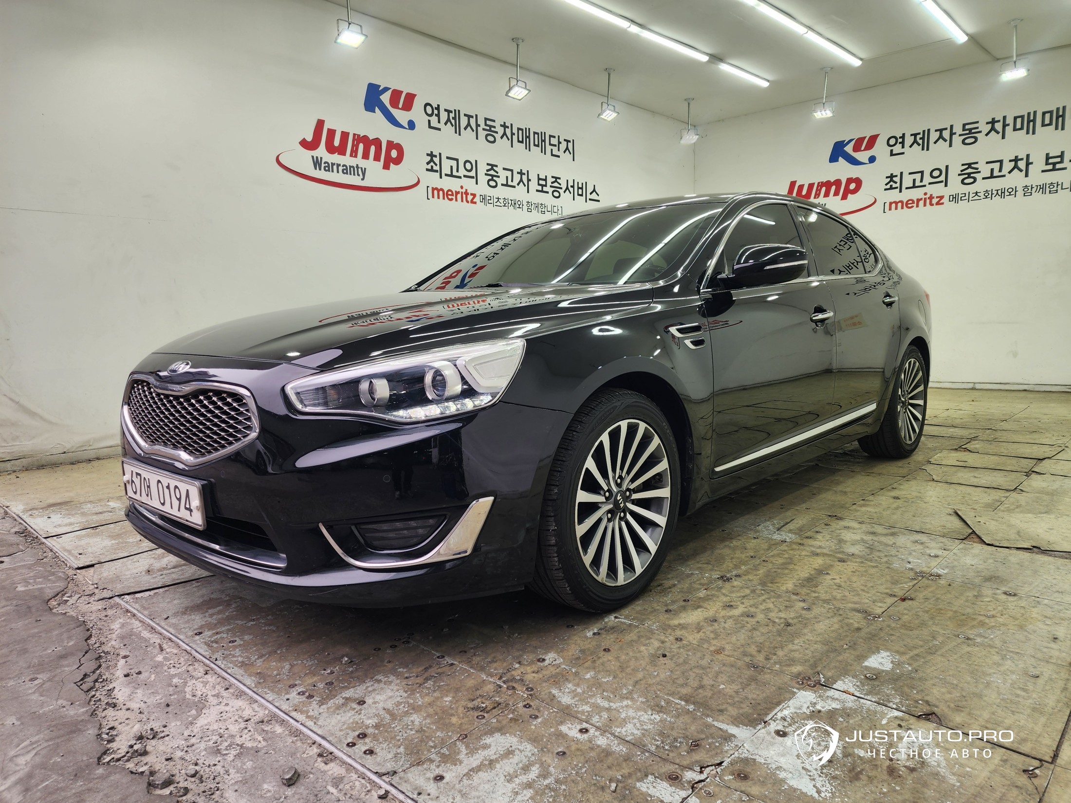 Автомобиль Kia K7