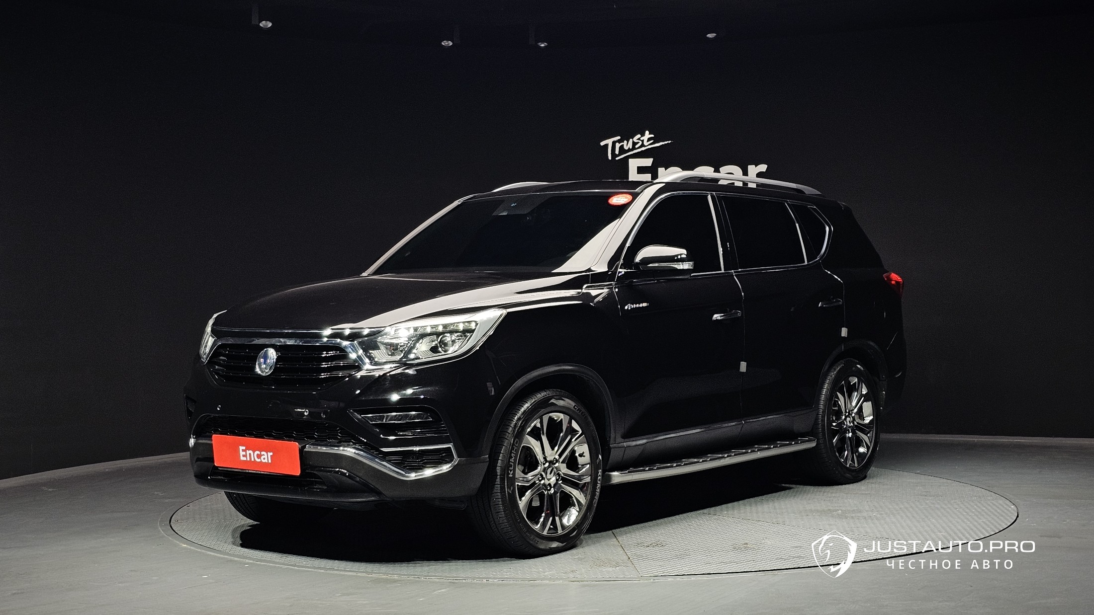 Автомобиль KG_Mobility_Ssangyong Rexton
