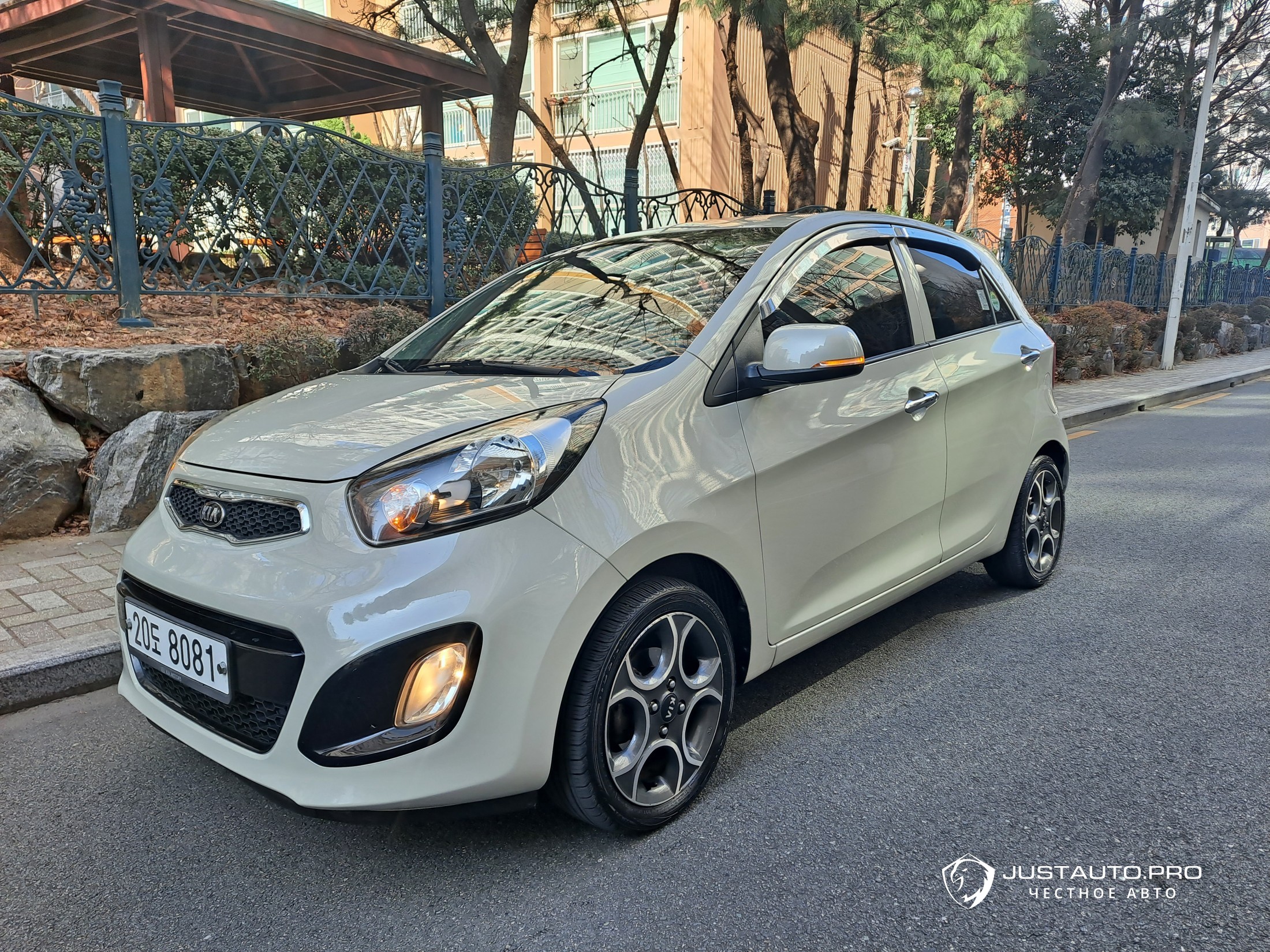 Автомобиль Kia morning