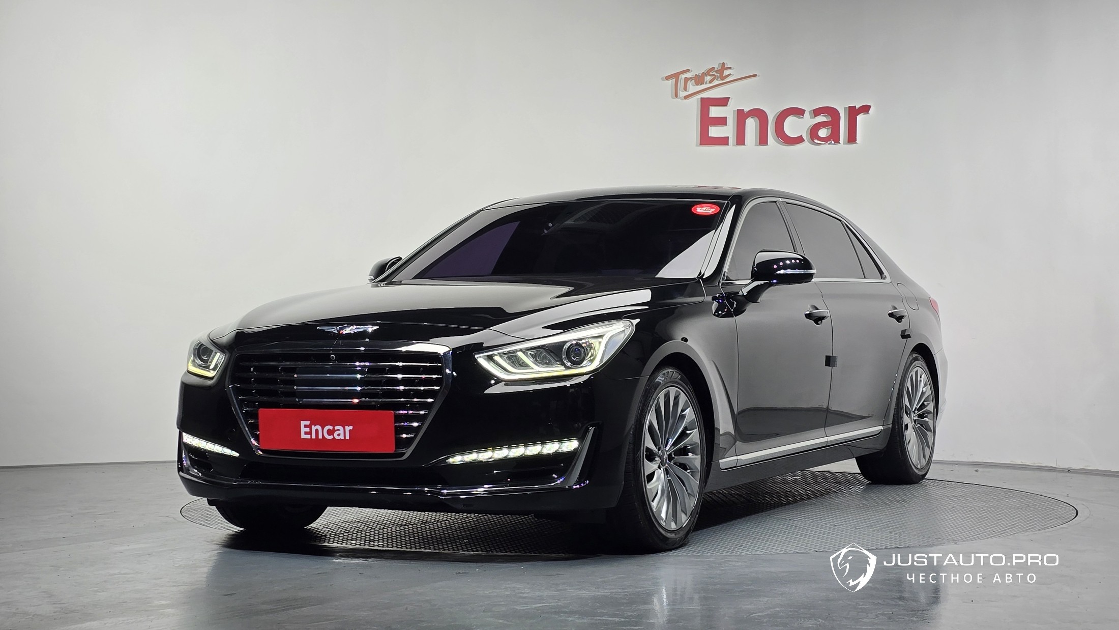 Автомобиль Genesis EQ900