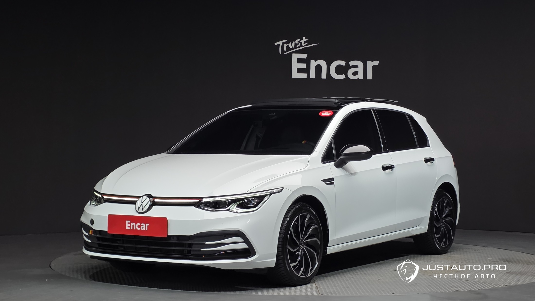 Автомобиль Volkswagen Golf