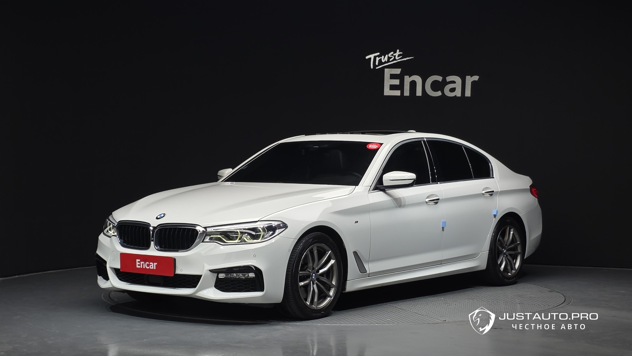 Автомобиль BMW 5-Series