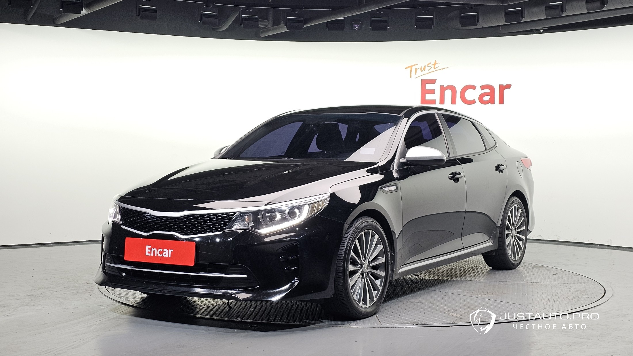 Автомобиль Kia K5