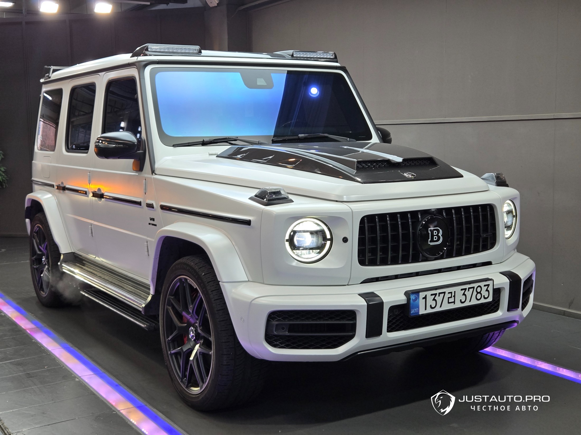 Автомобиль Mercedes-Benz G-Class
