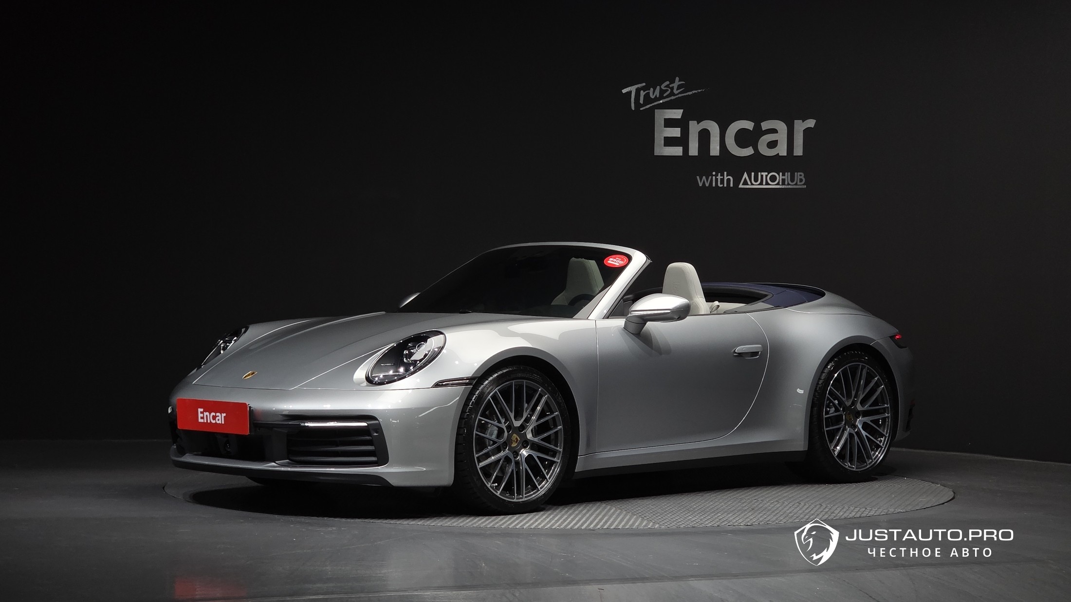 Автомобиль Porsche 911