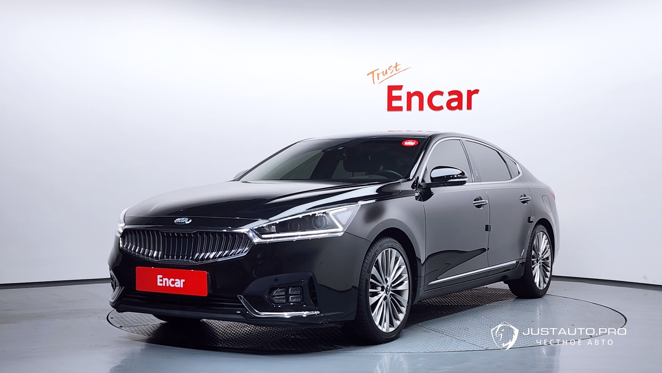 Автомобиль Kia K7