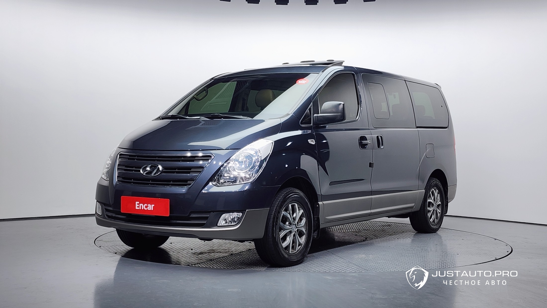 Автомобиль Hyundai Starex