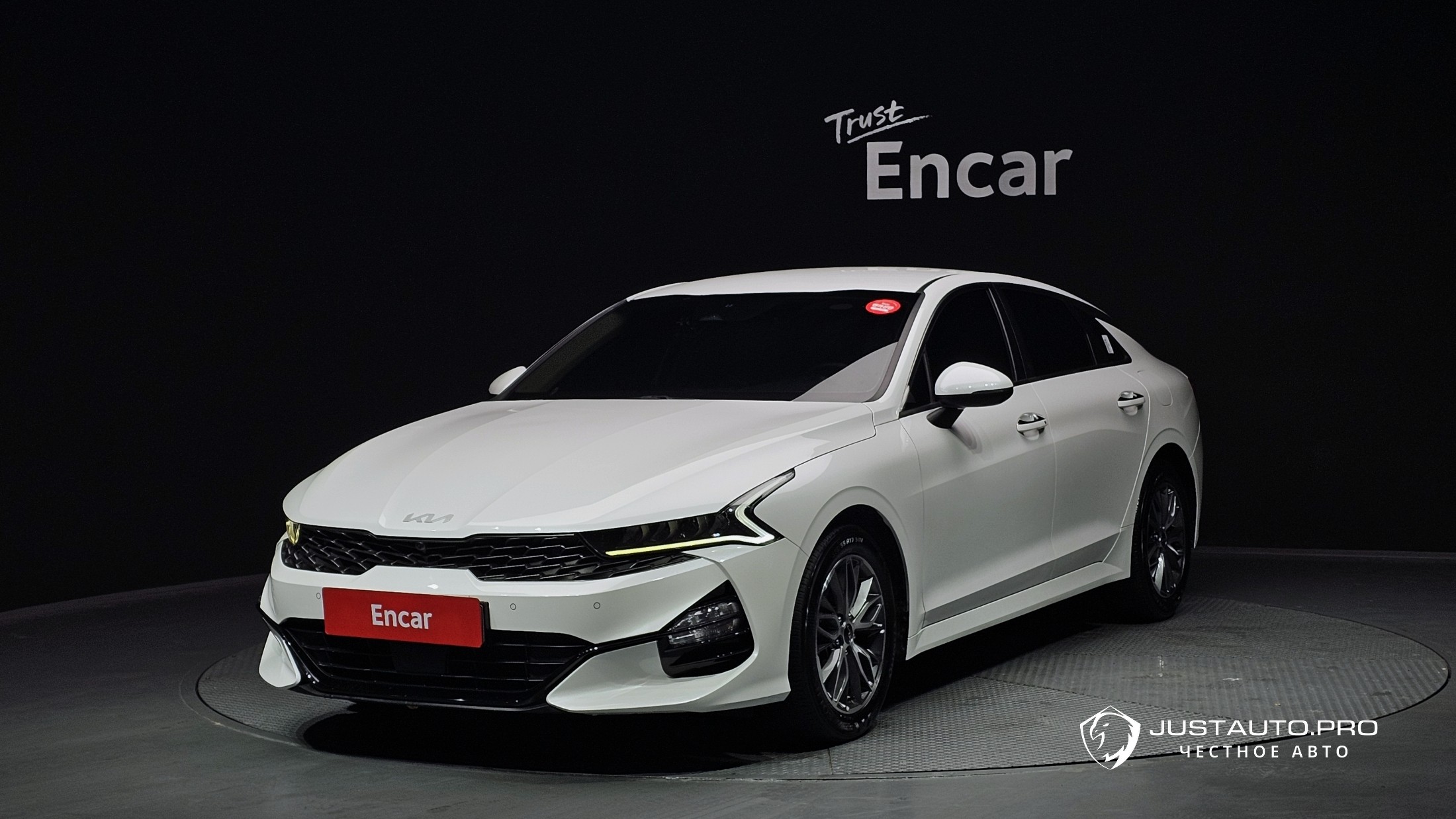 Автомобиль Kia K5