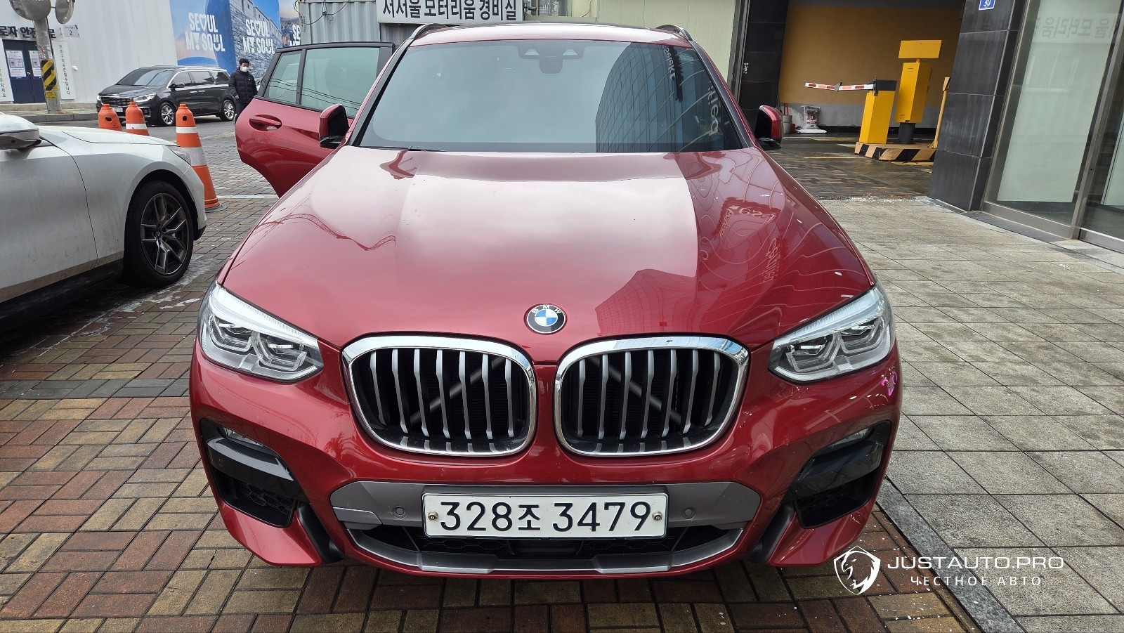 Автомобиль BMW X4