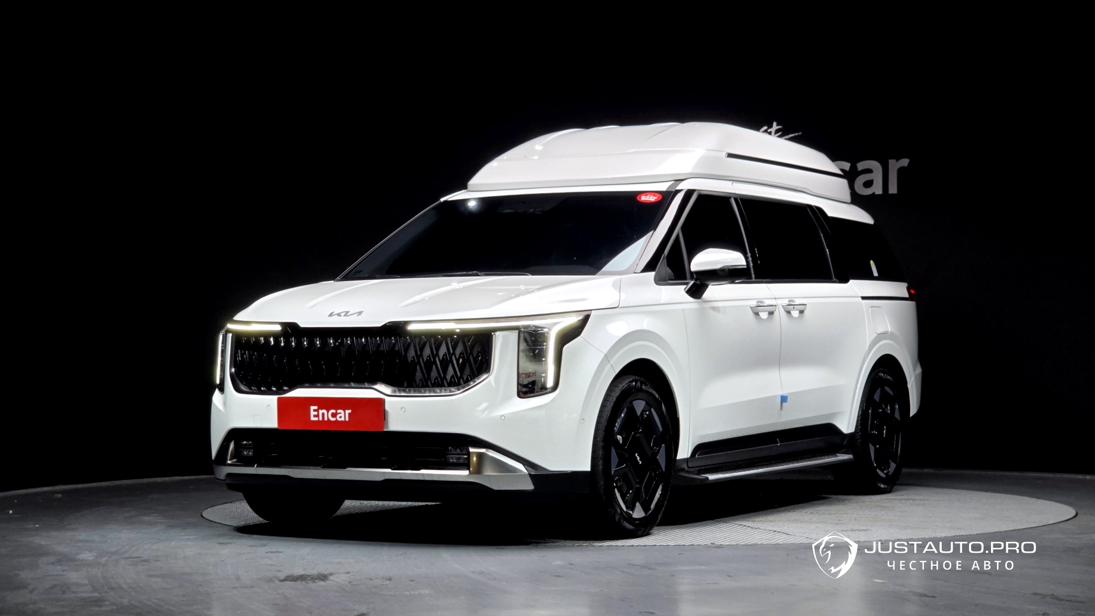 Автомобиль Kia Canival