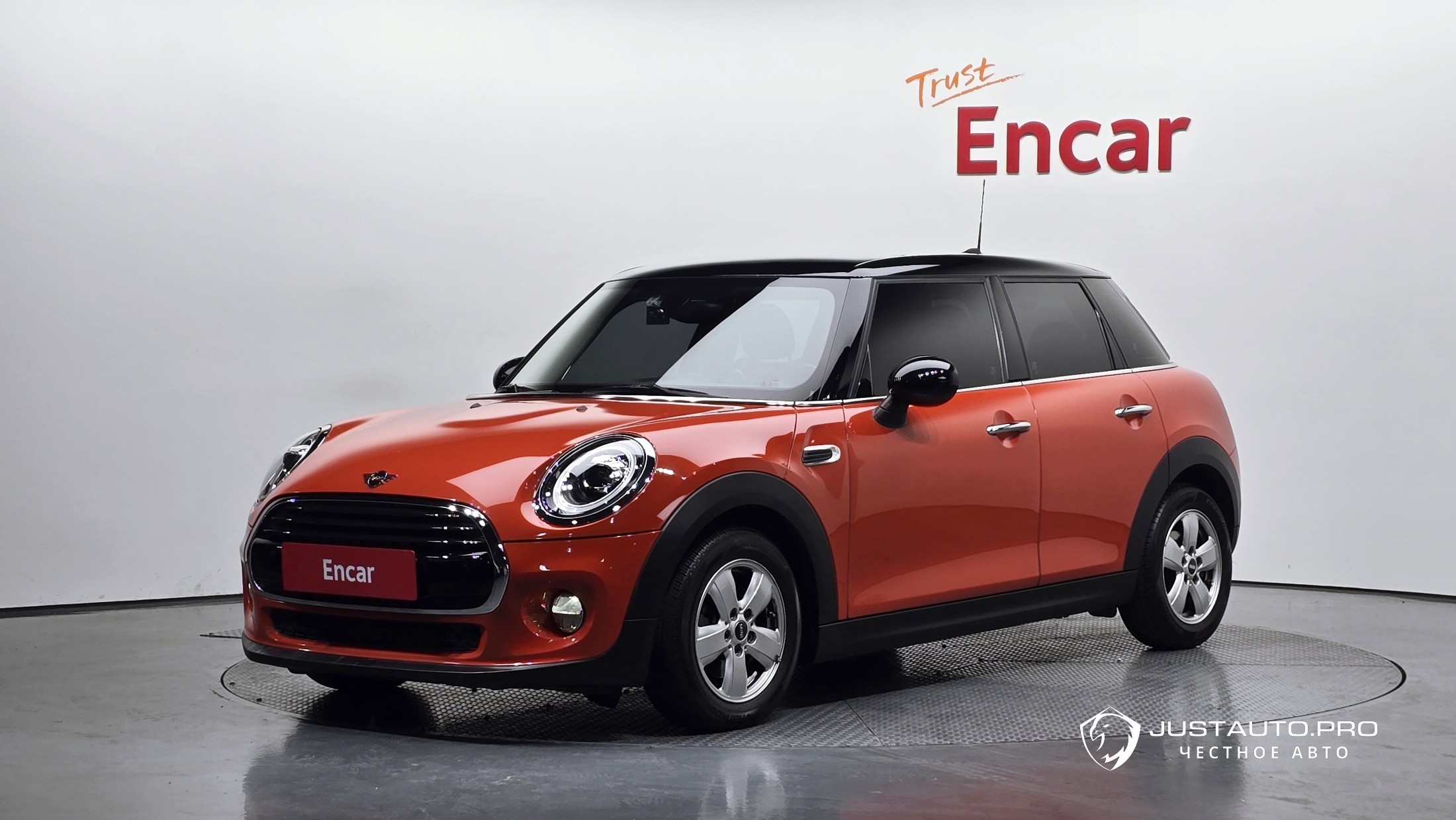 Автомобиль Mini Cooper