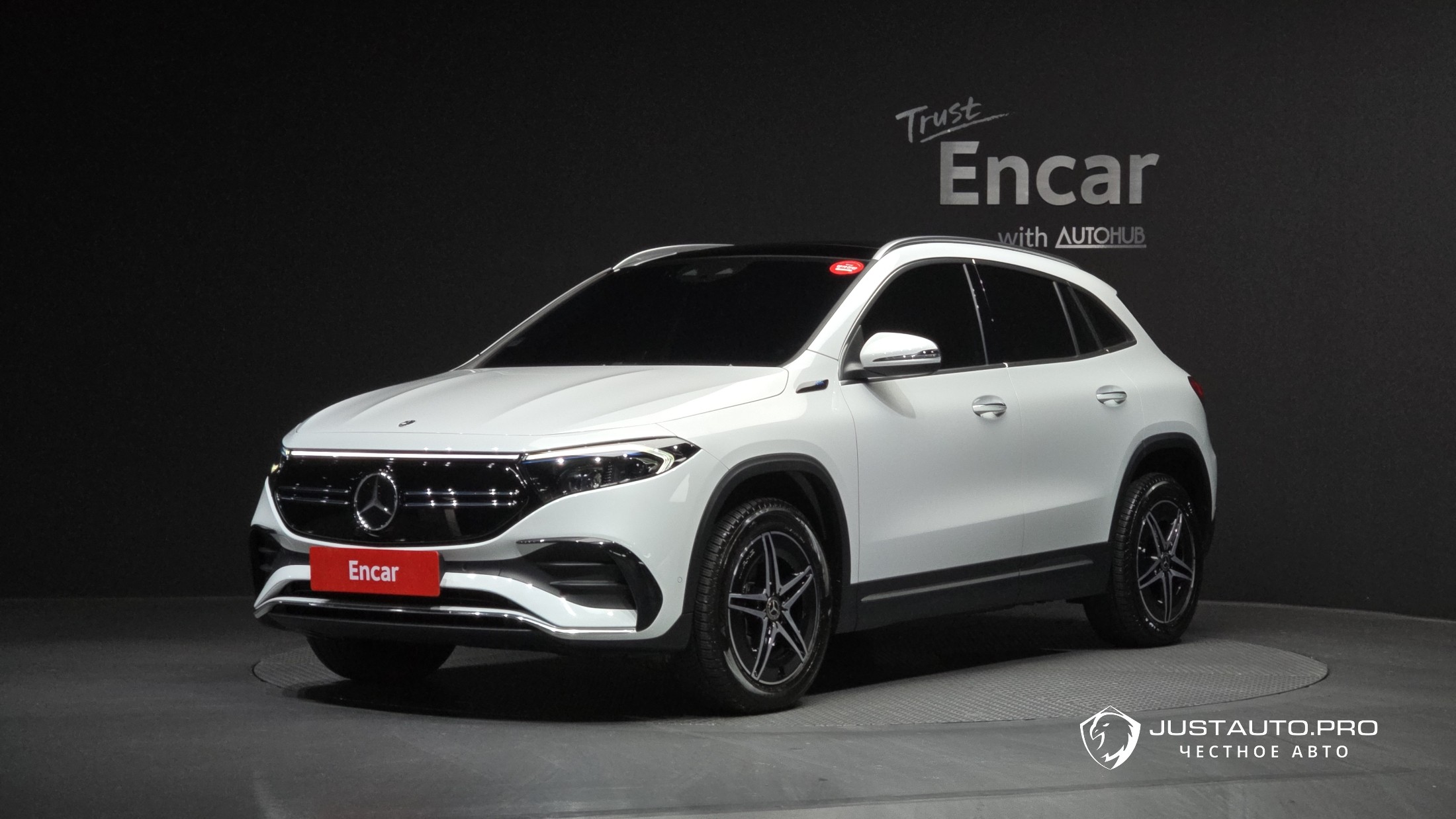 Автомобиль Mercedes-Benz EQA