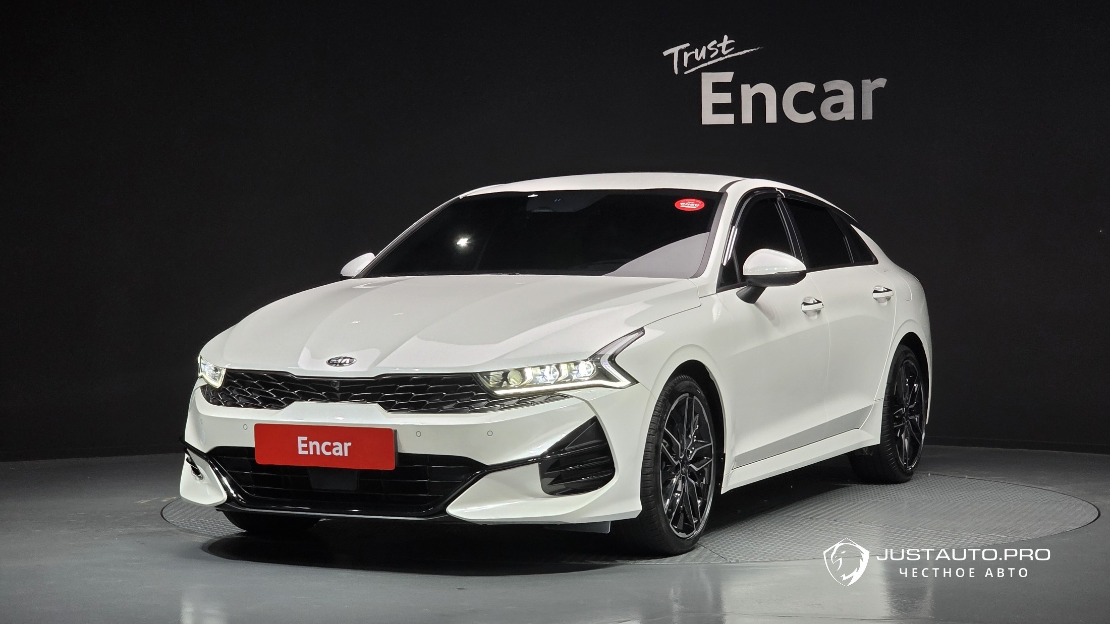 Автомобиль Kia K5