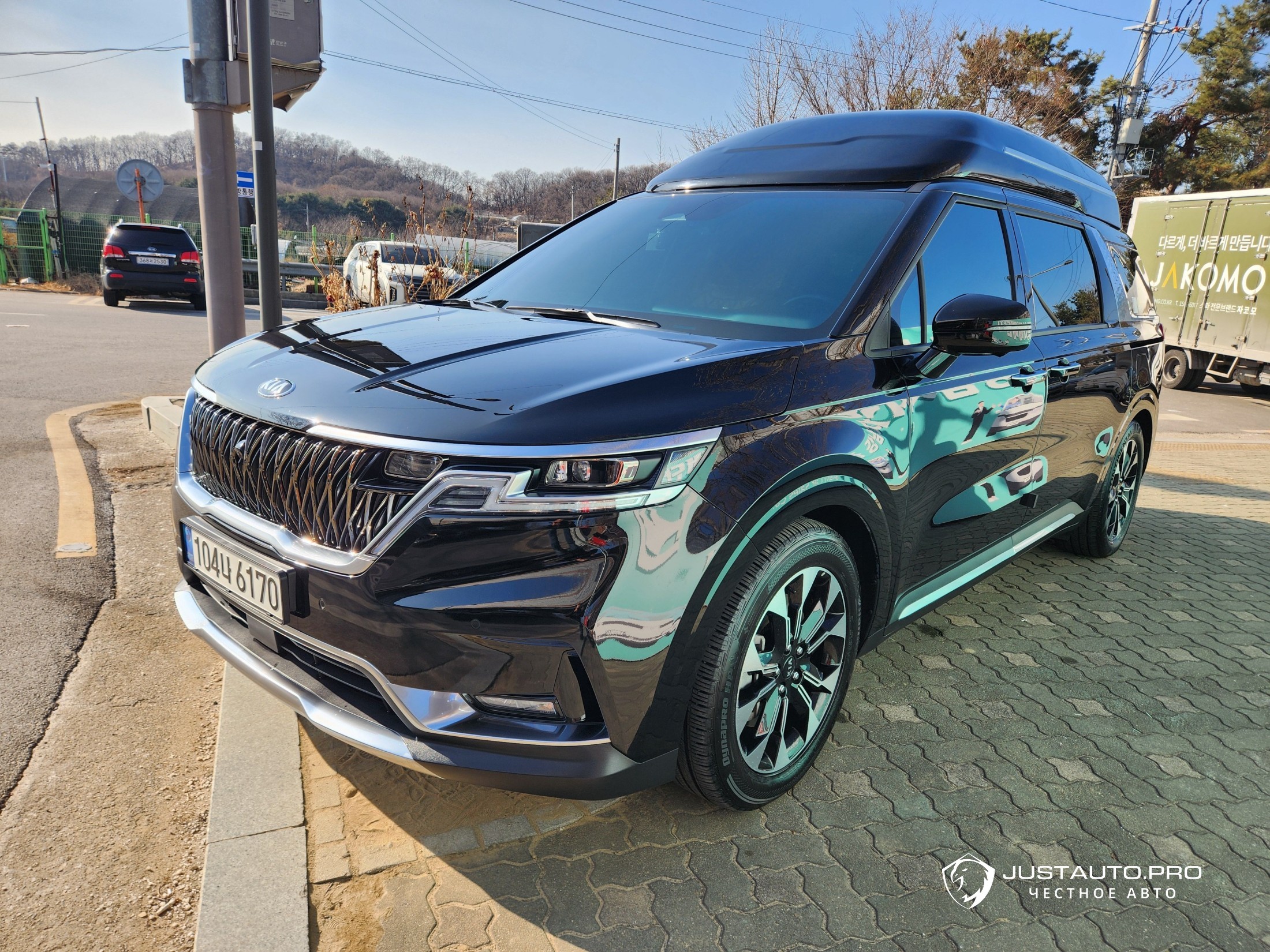 Автомобиль Kia Canival