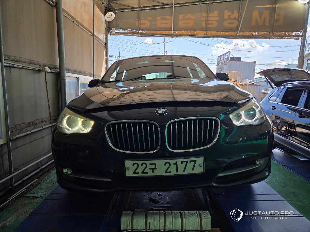 Автомобиль BMW Gran Turismo