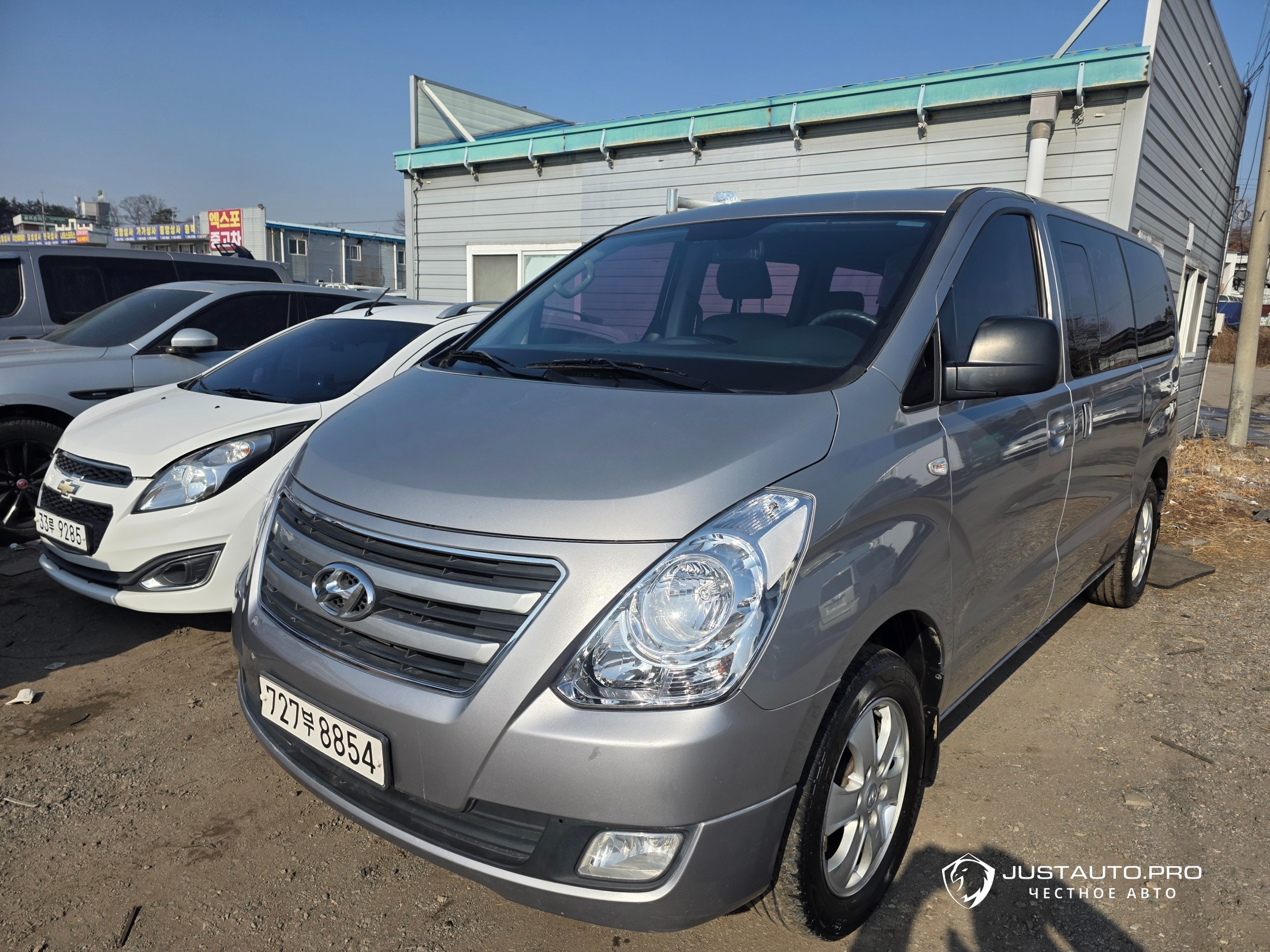 Автомобиль Hyundai Starex