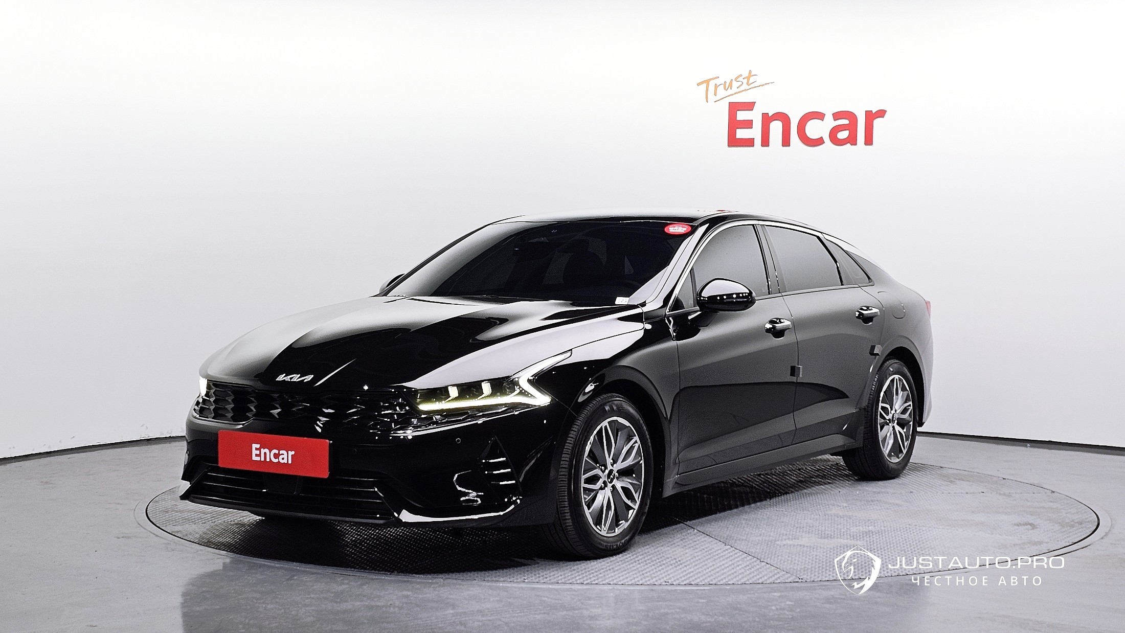 Автомобиль Kia K5