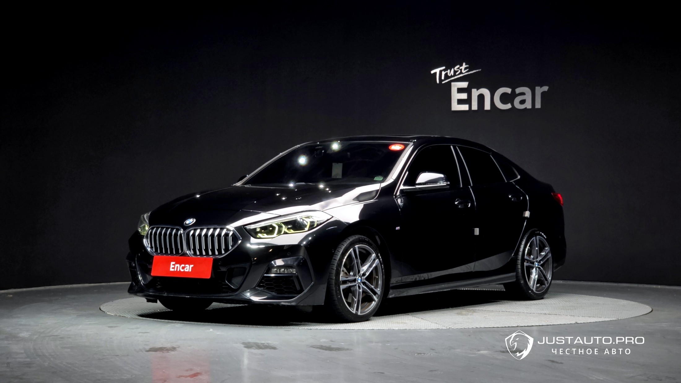 Автомобиль BMW 2-Series