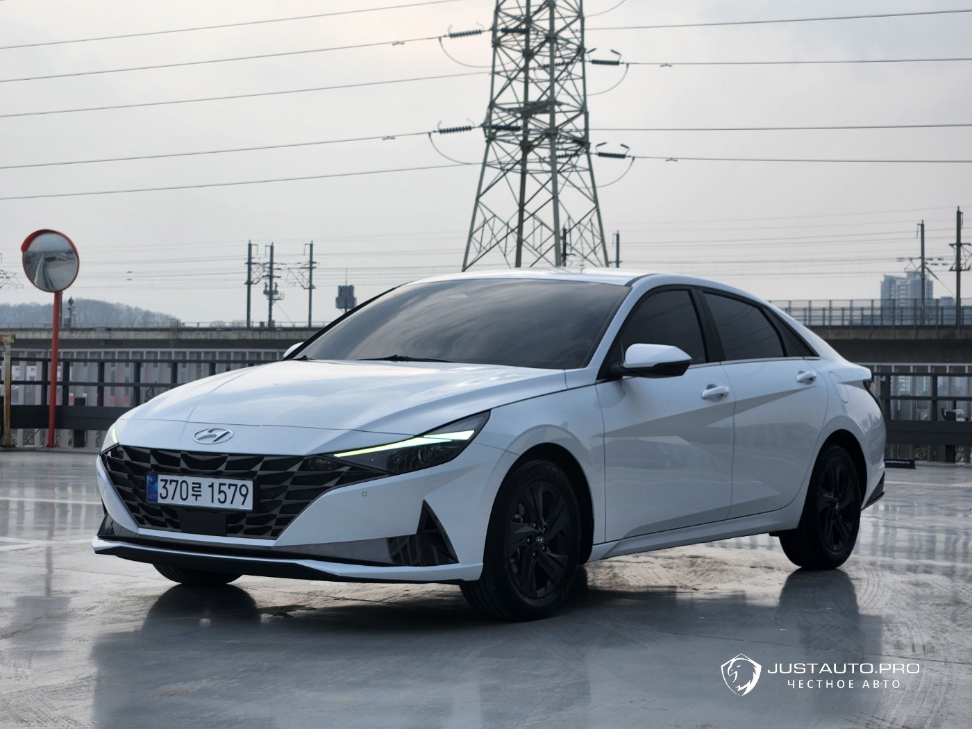 Автомобиль Hyundai AVANTE