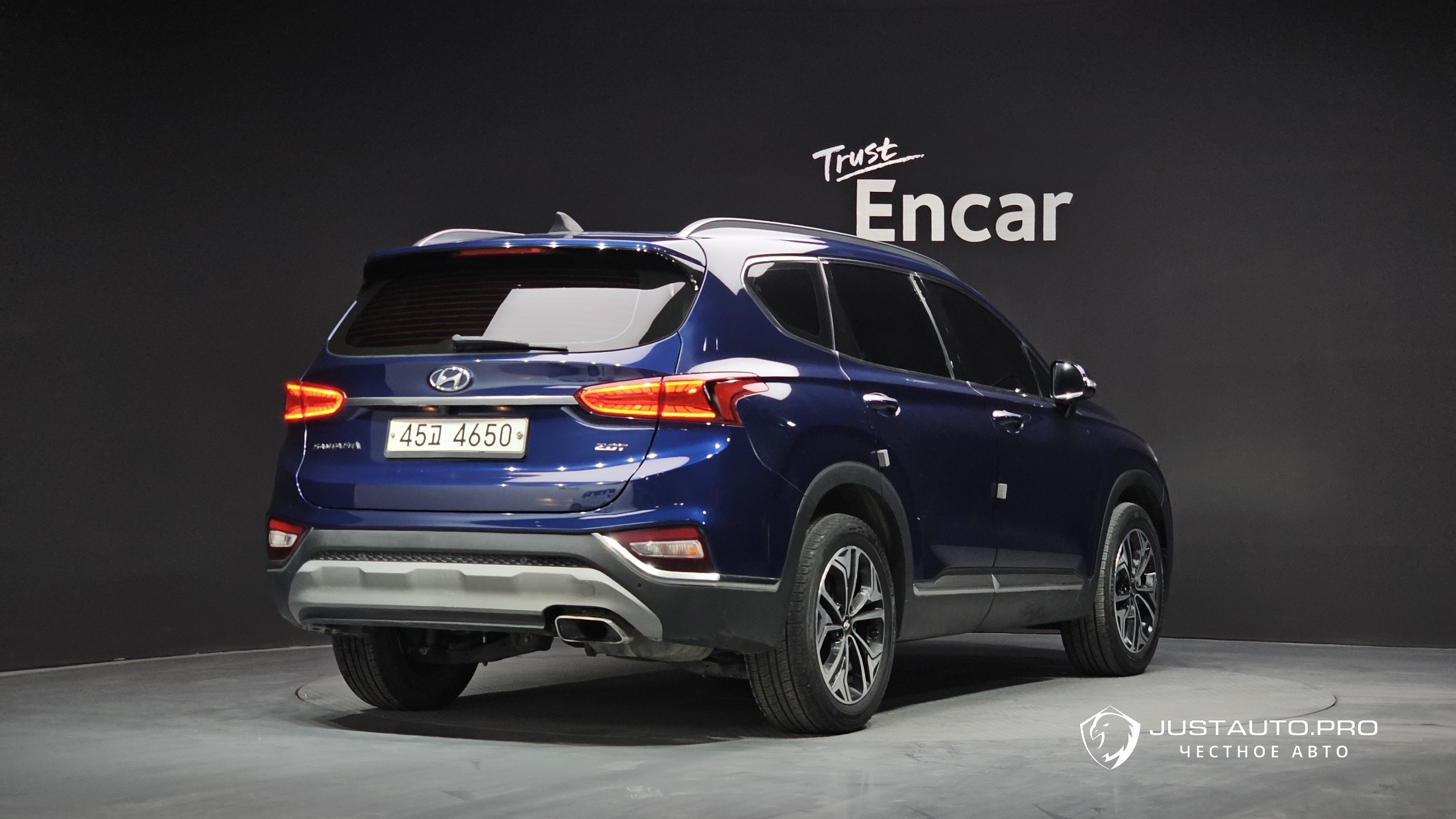 Автомобиль Hyundai Santafe