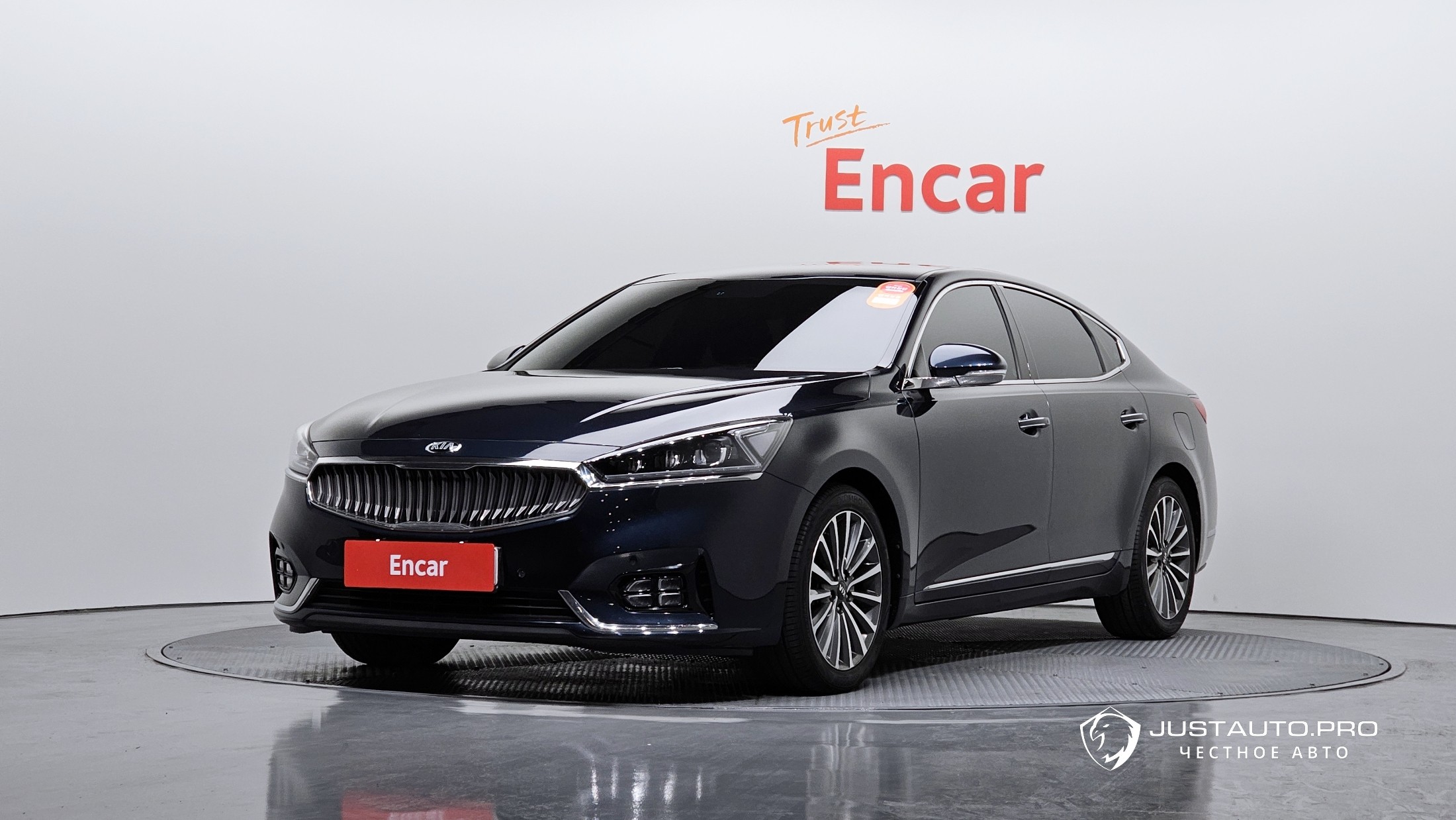 Автомобиль Kia K7