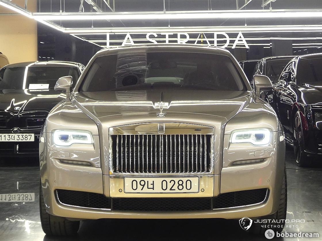 Автомобиль Rolls-Royce Ghost