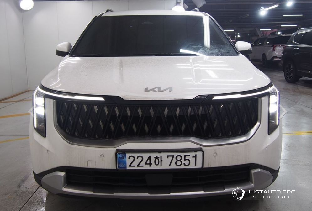Автомобиль Kia Canival