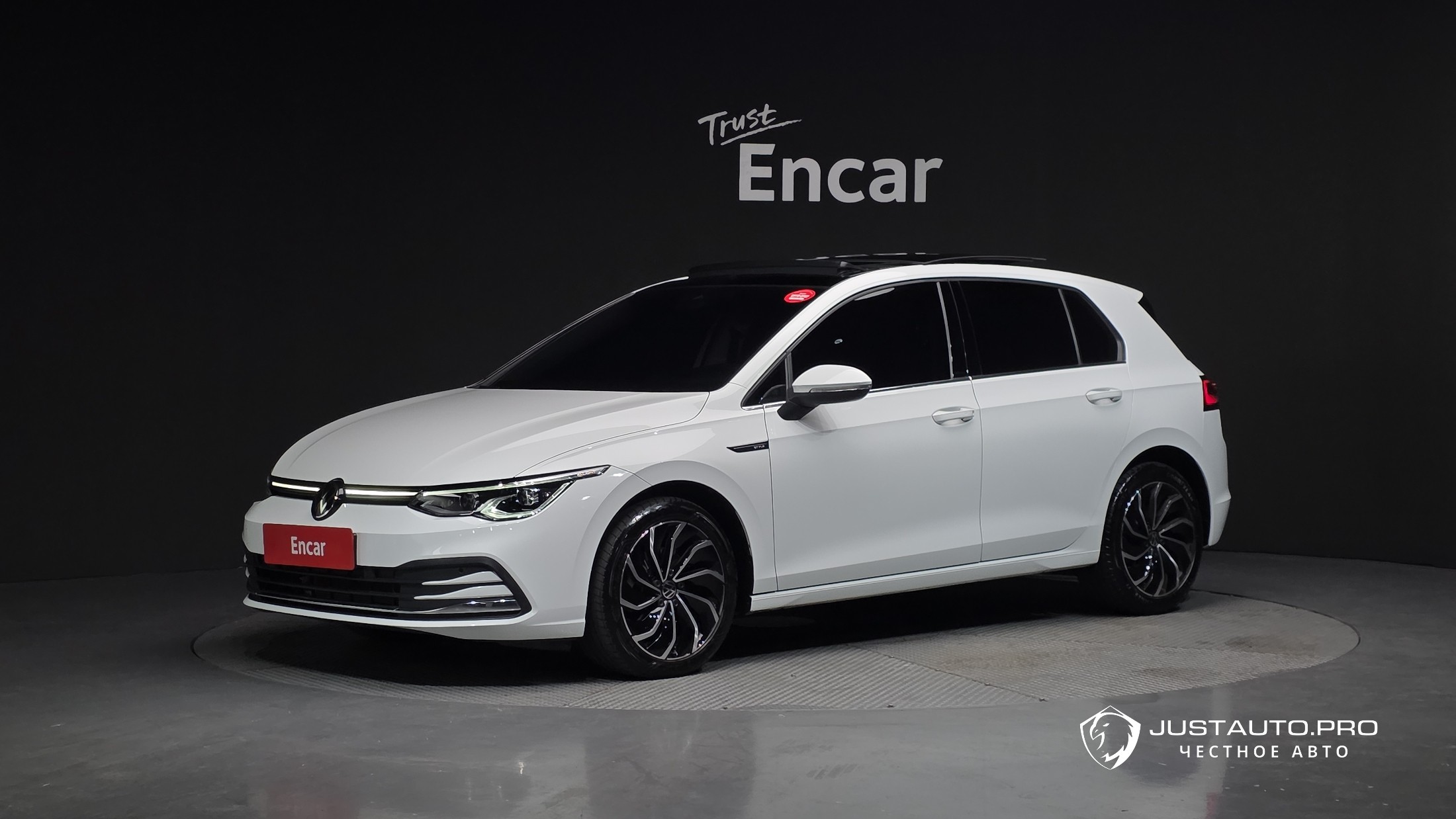 Автомобиль Volkswagen Golf