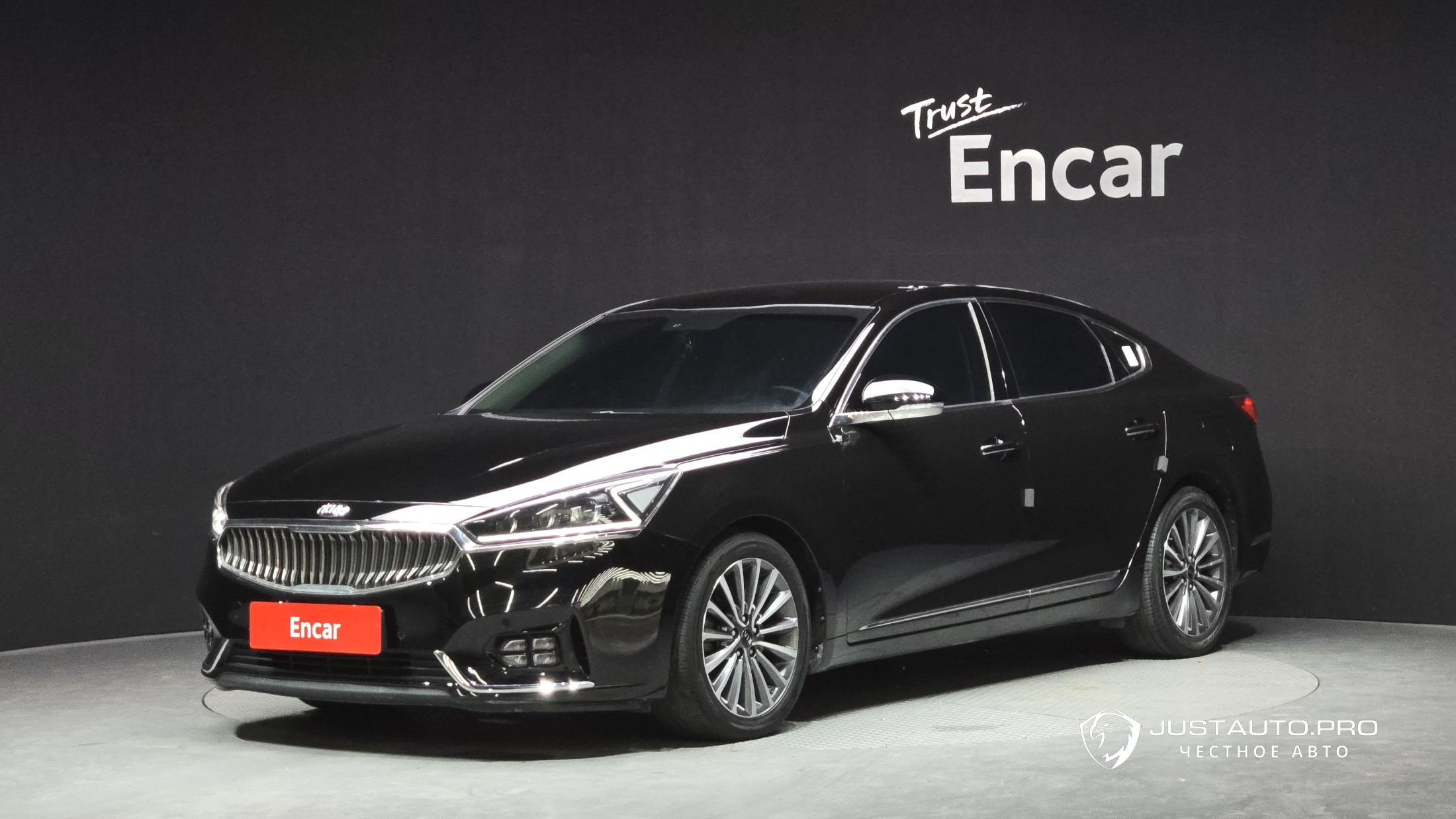 Автомобиль Kia K7