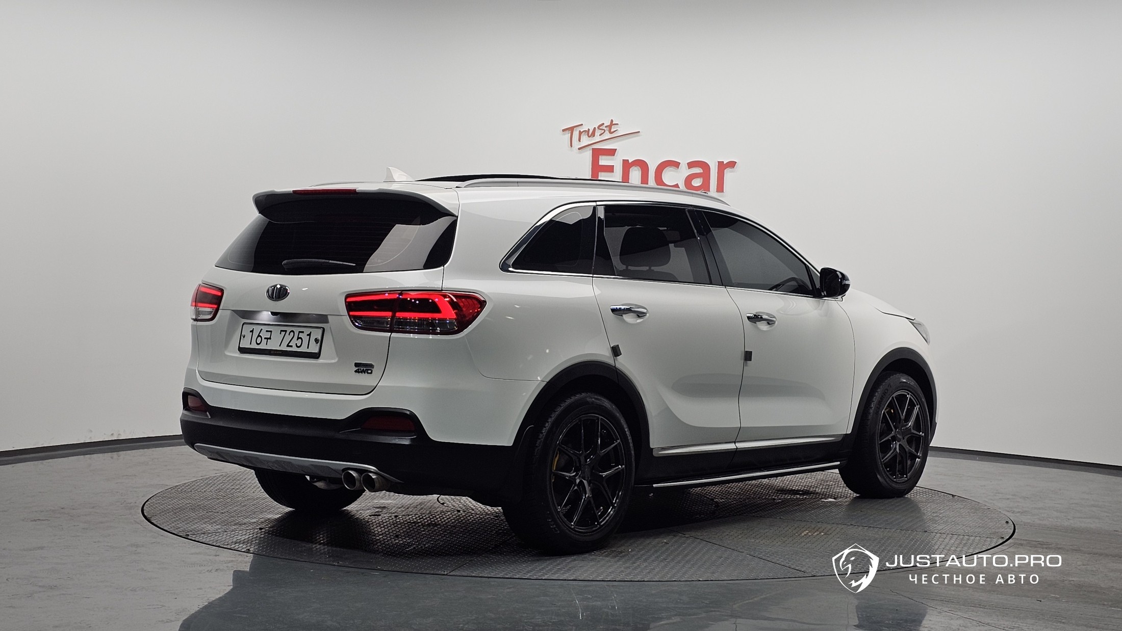 Автомобиль Kia Sorento