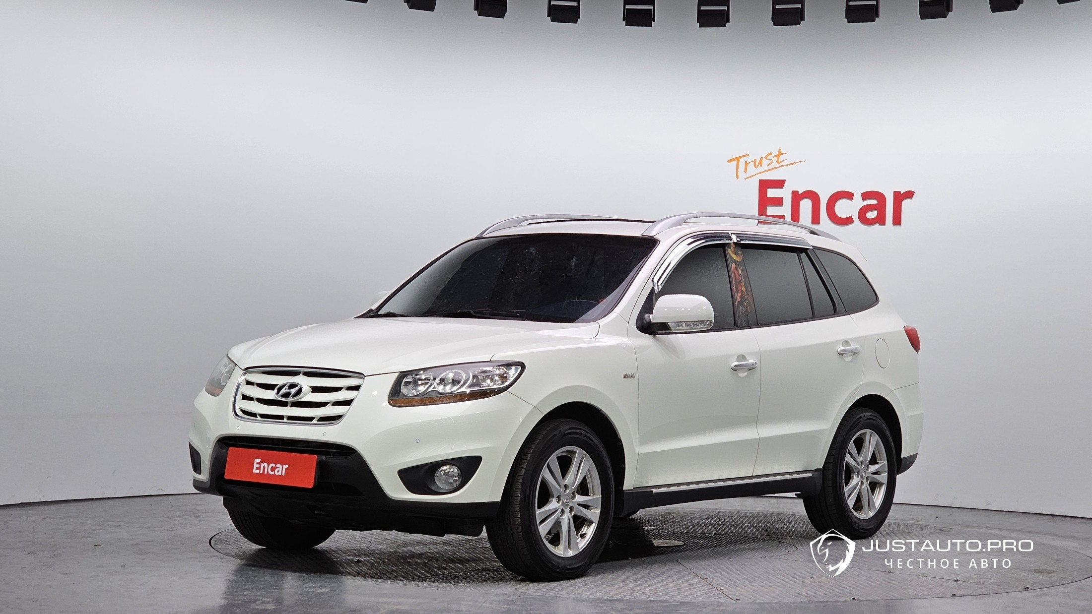 Автомобиль Hyundai Santafe