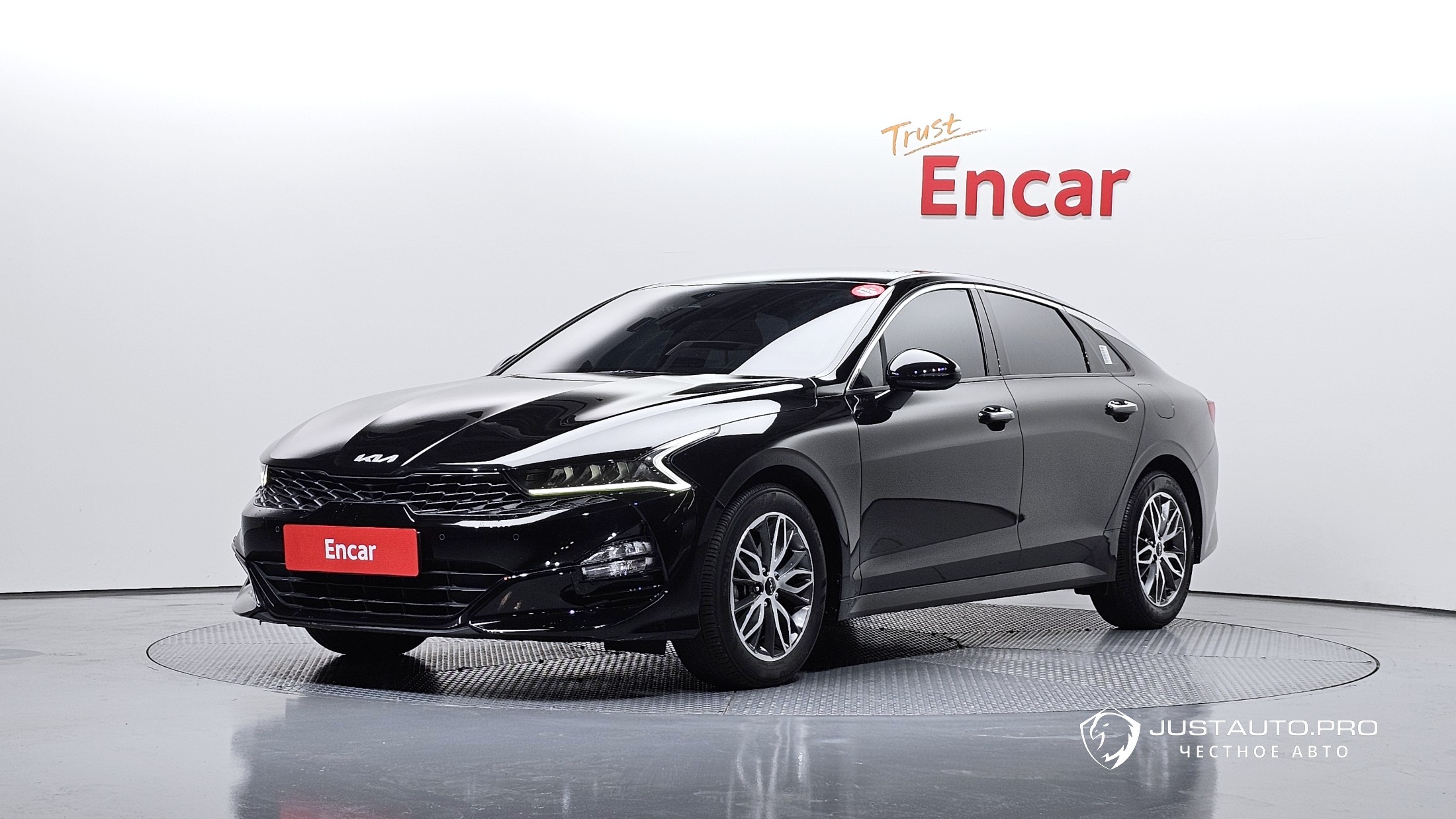 Автомобиль Kia K5