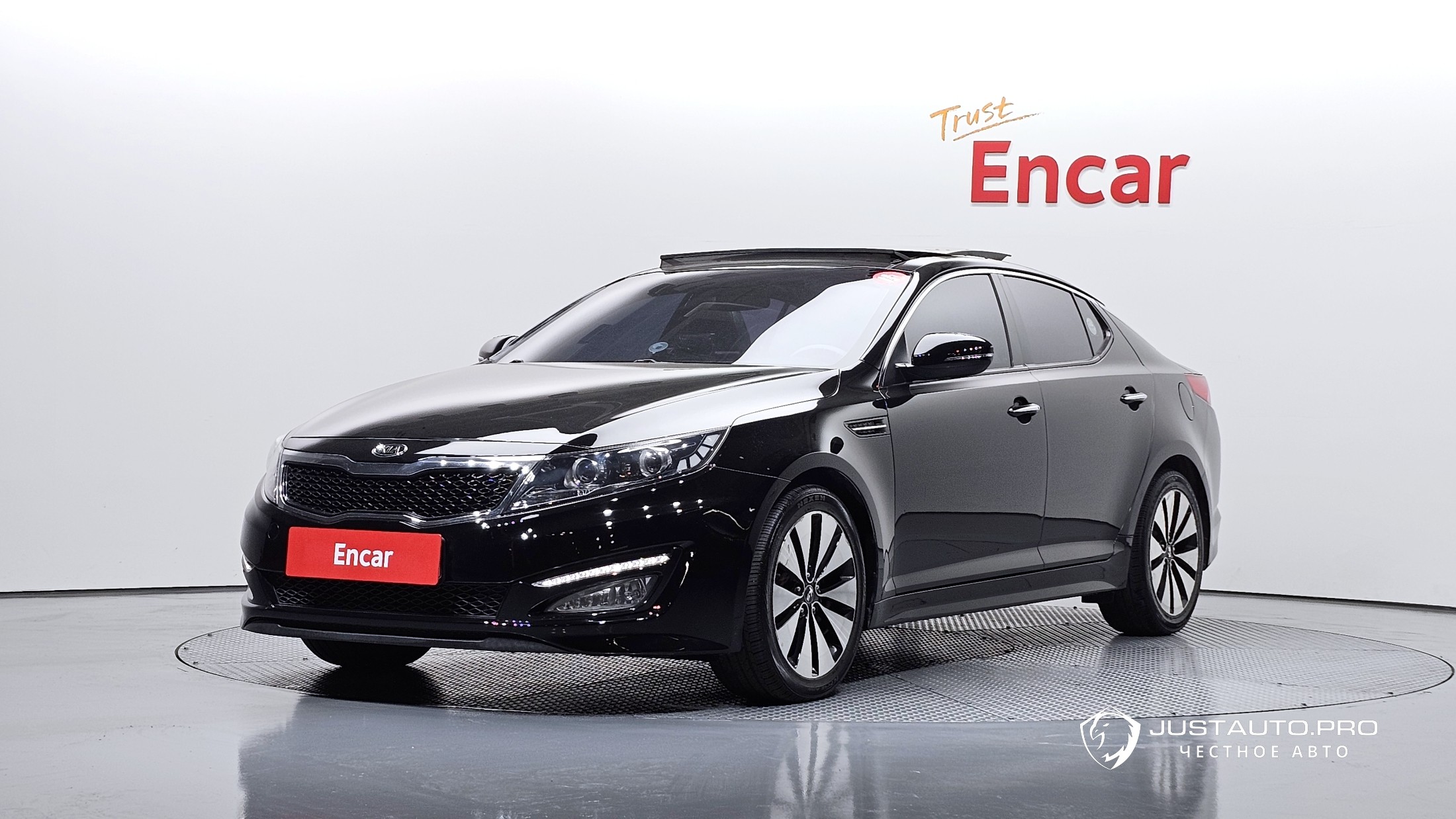 Автомобиль Kia K5